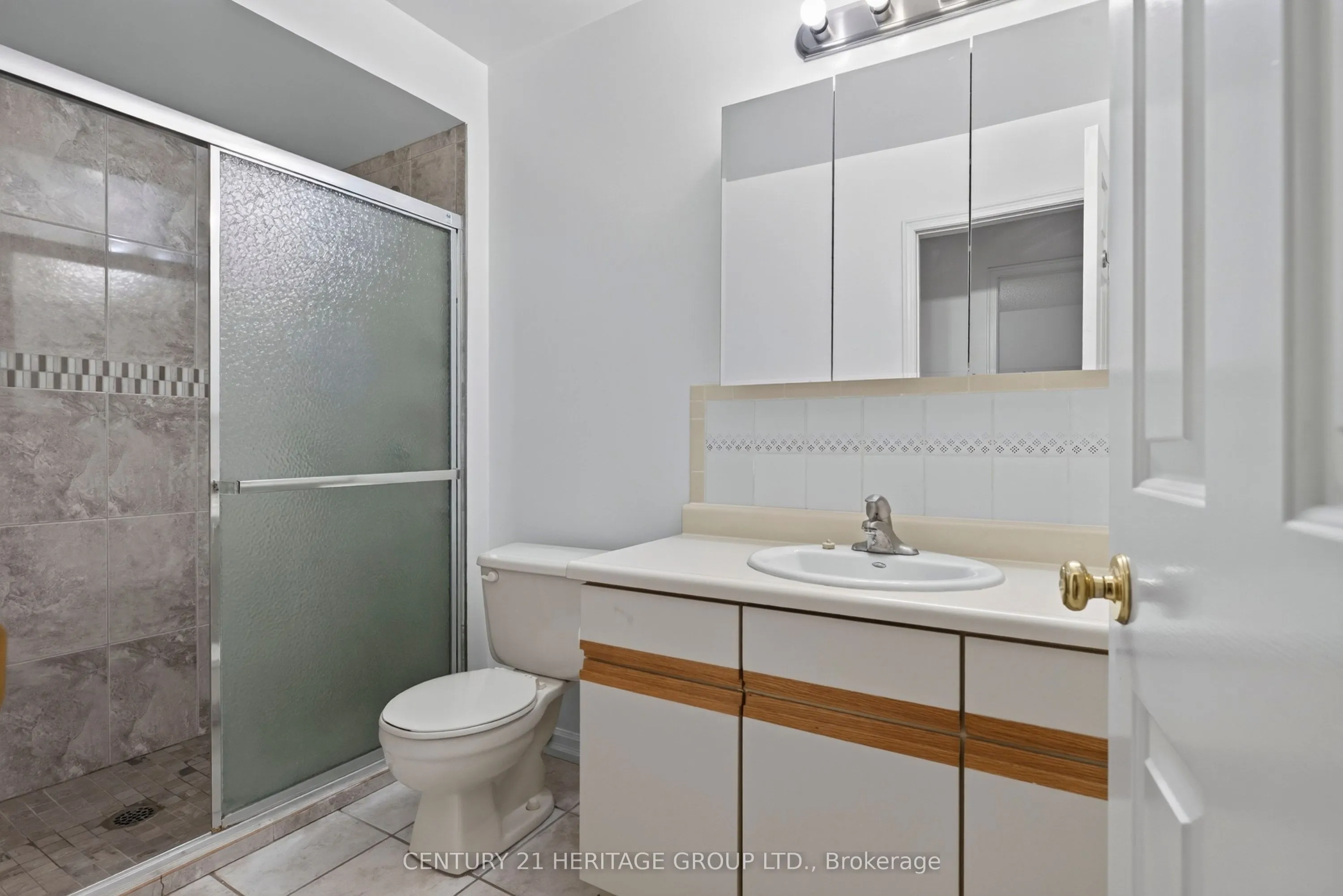 38 Elora Drive #15
