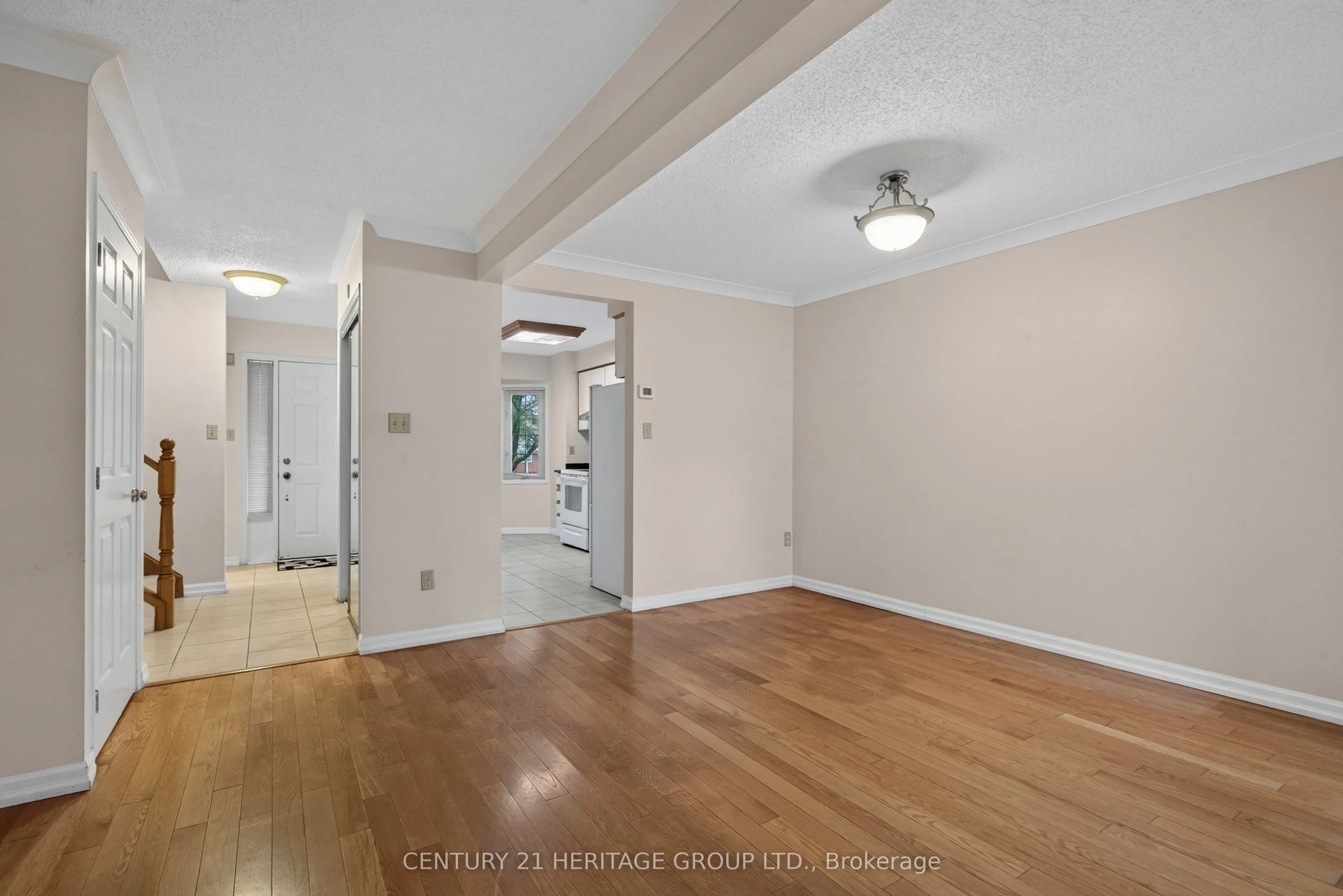 38 Elora Drive #15
