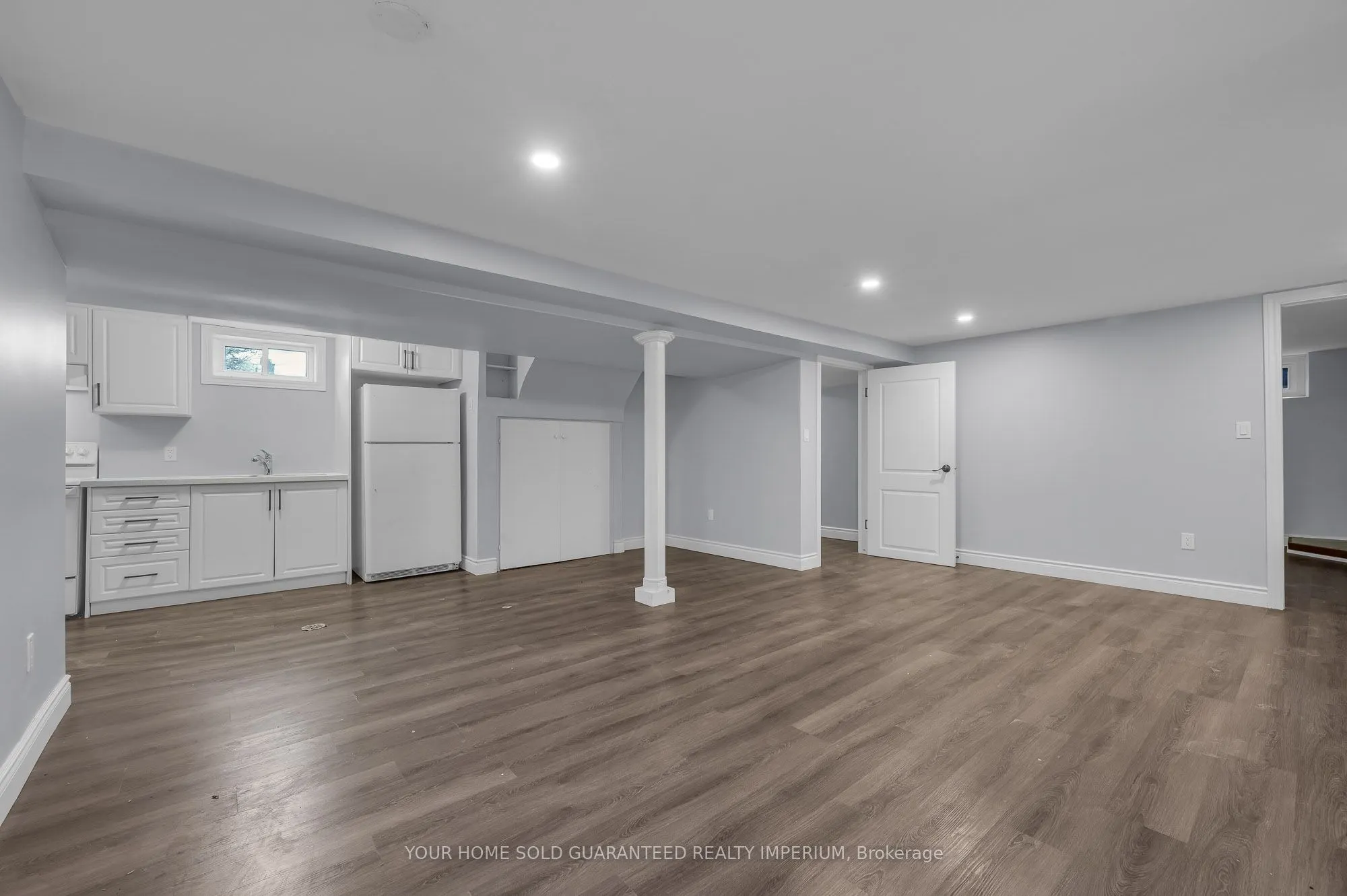 116 Collier Road S