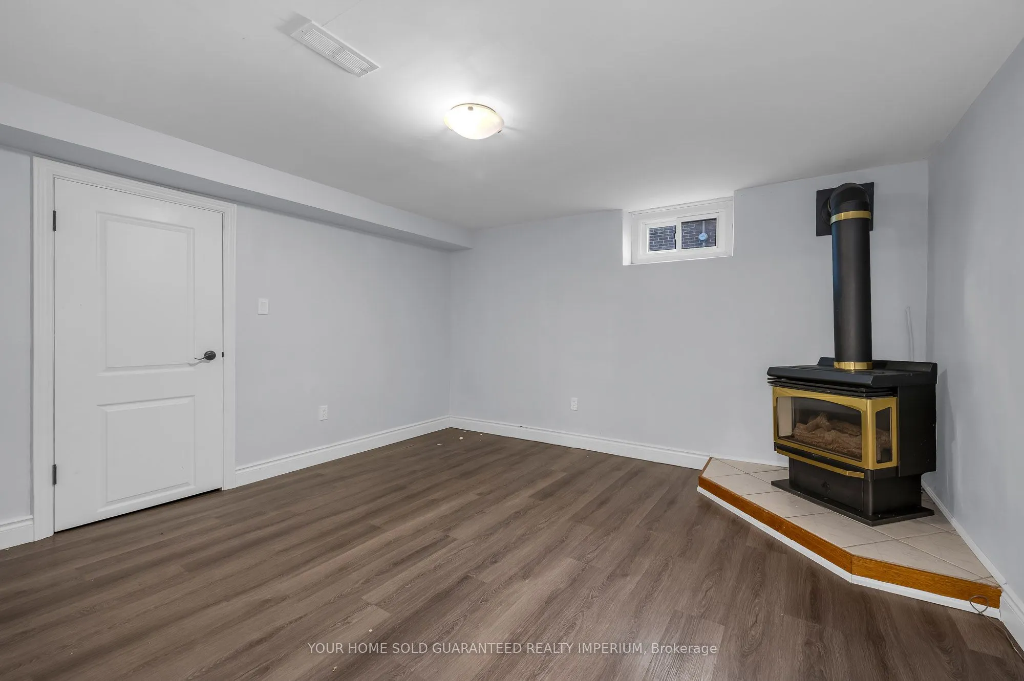 116 Collier Road S