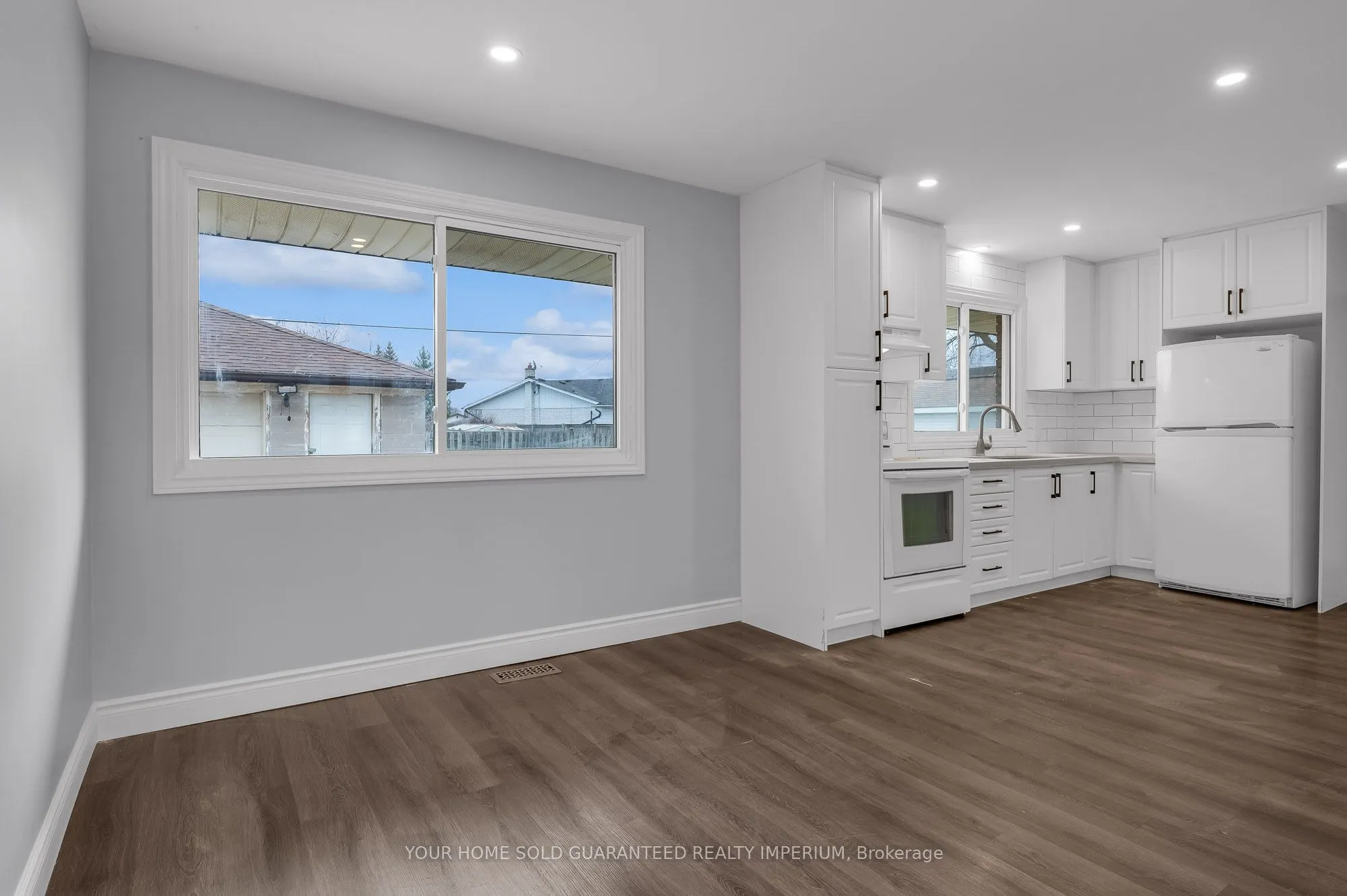 116 Collier Road S