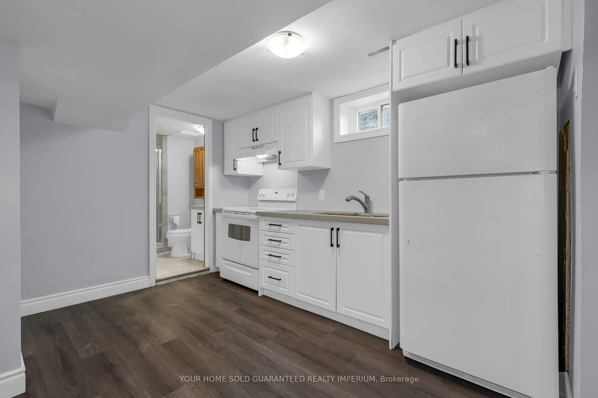 116 Collier Road S