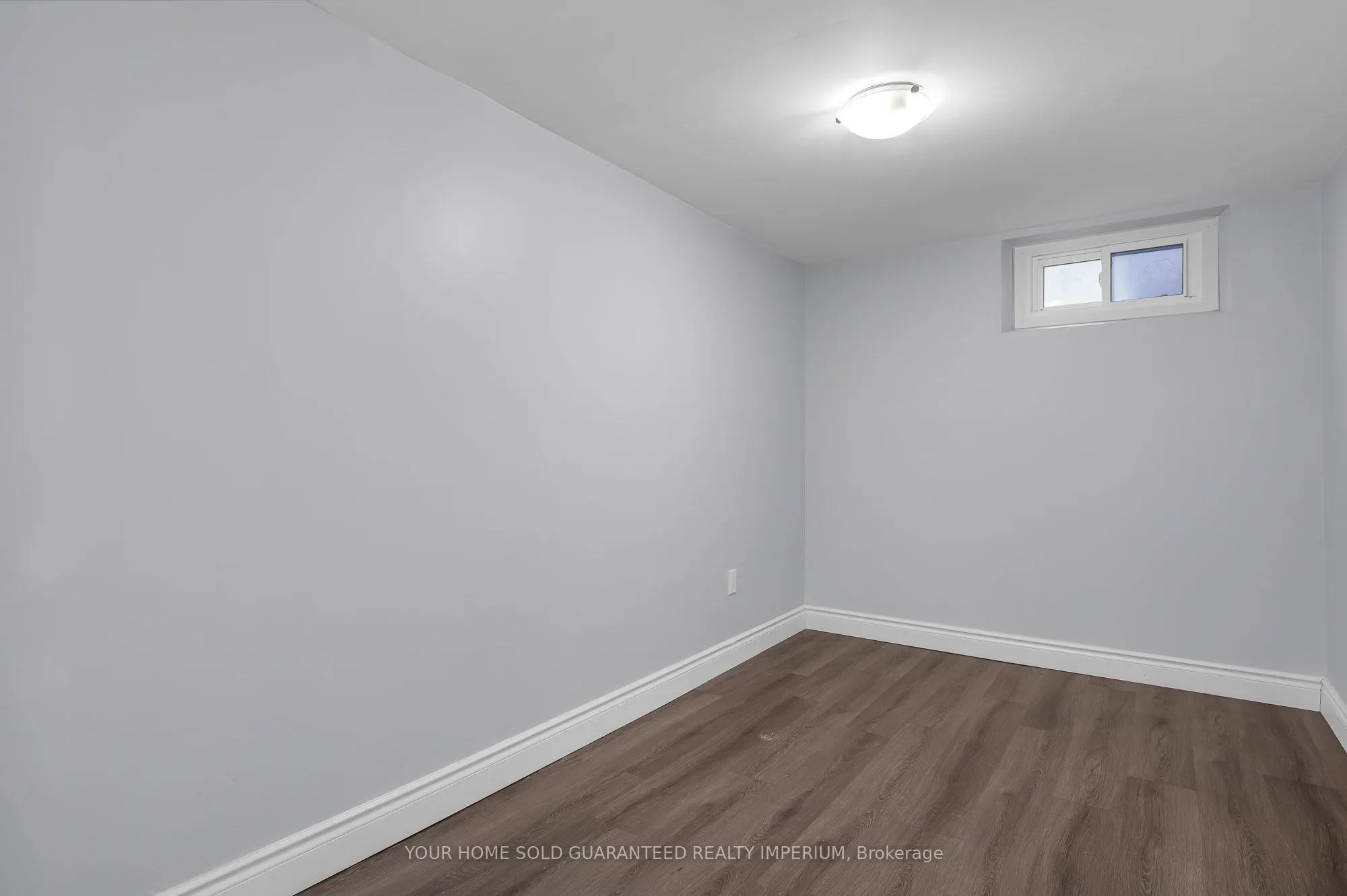 116 Collier Road S