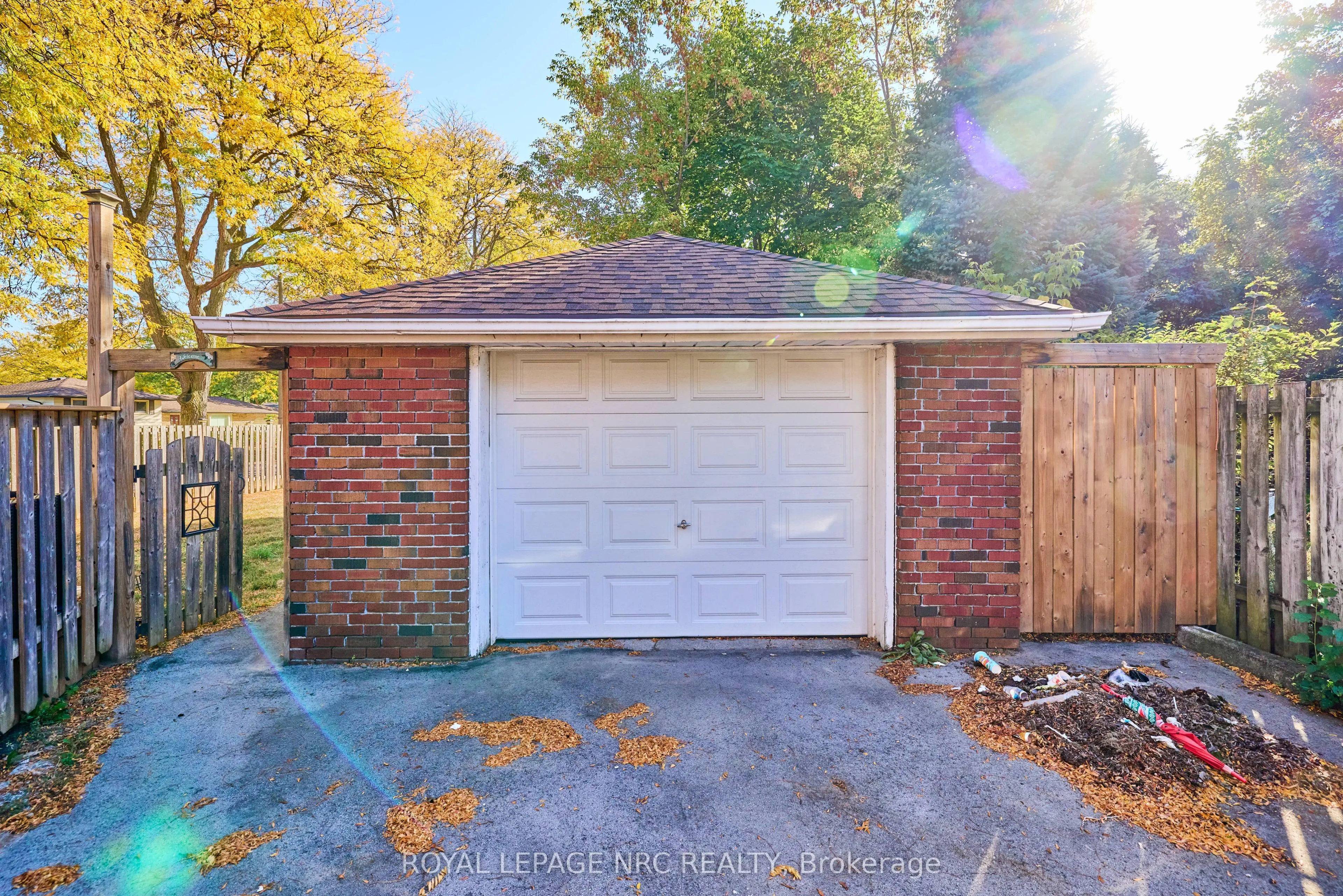 2862 Dorchester Road
