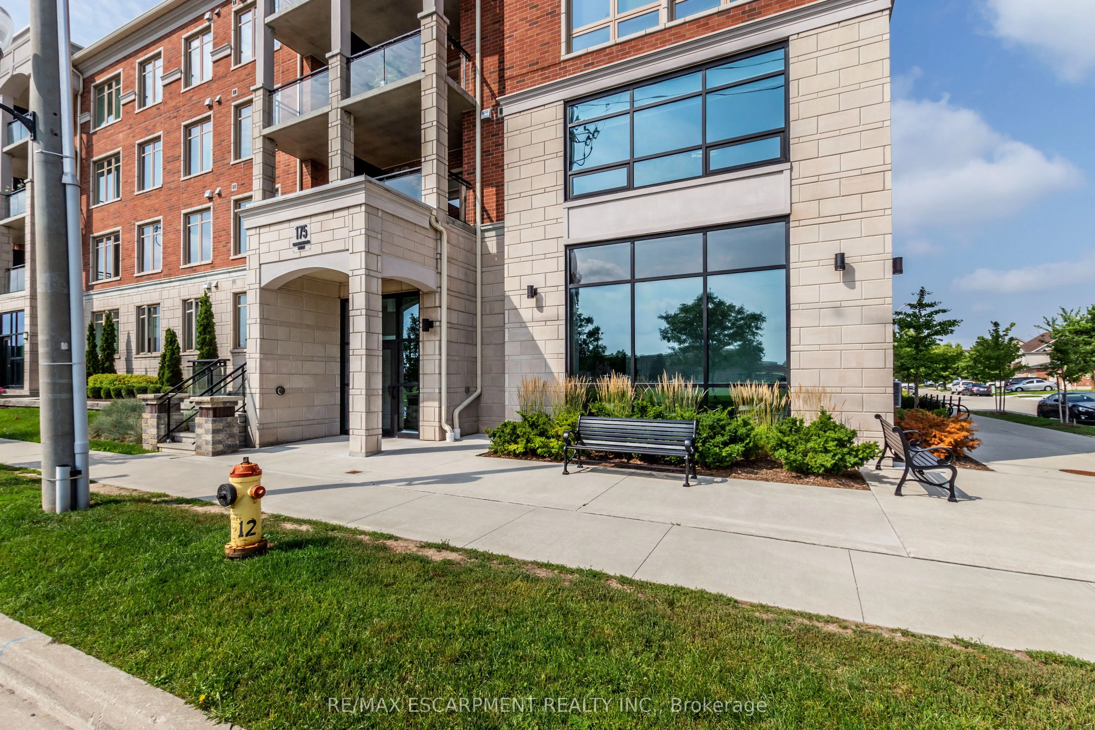 175 Commonwealth Street #306