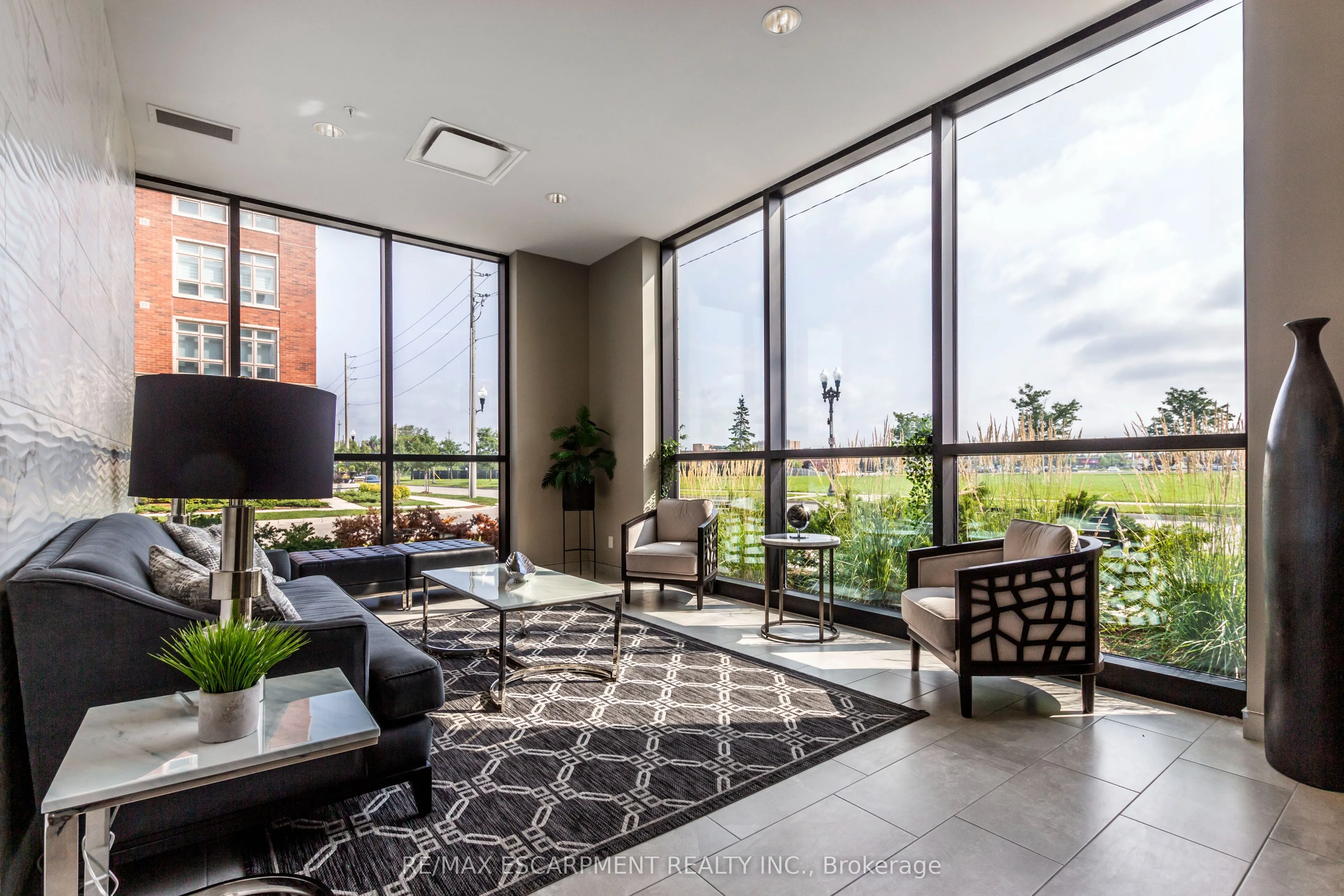 175 Commonwealth Street #306