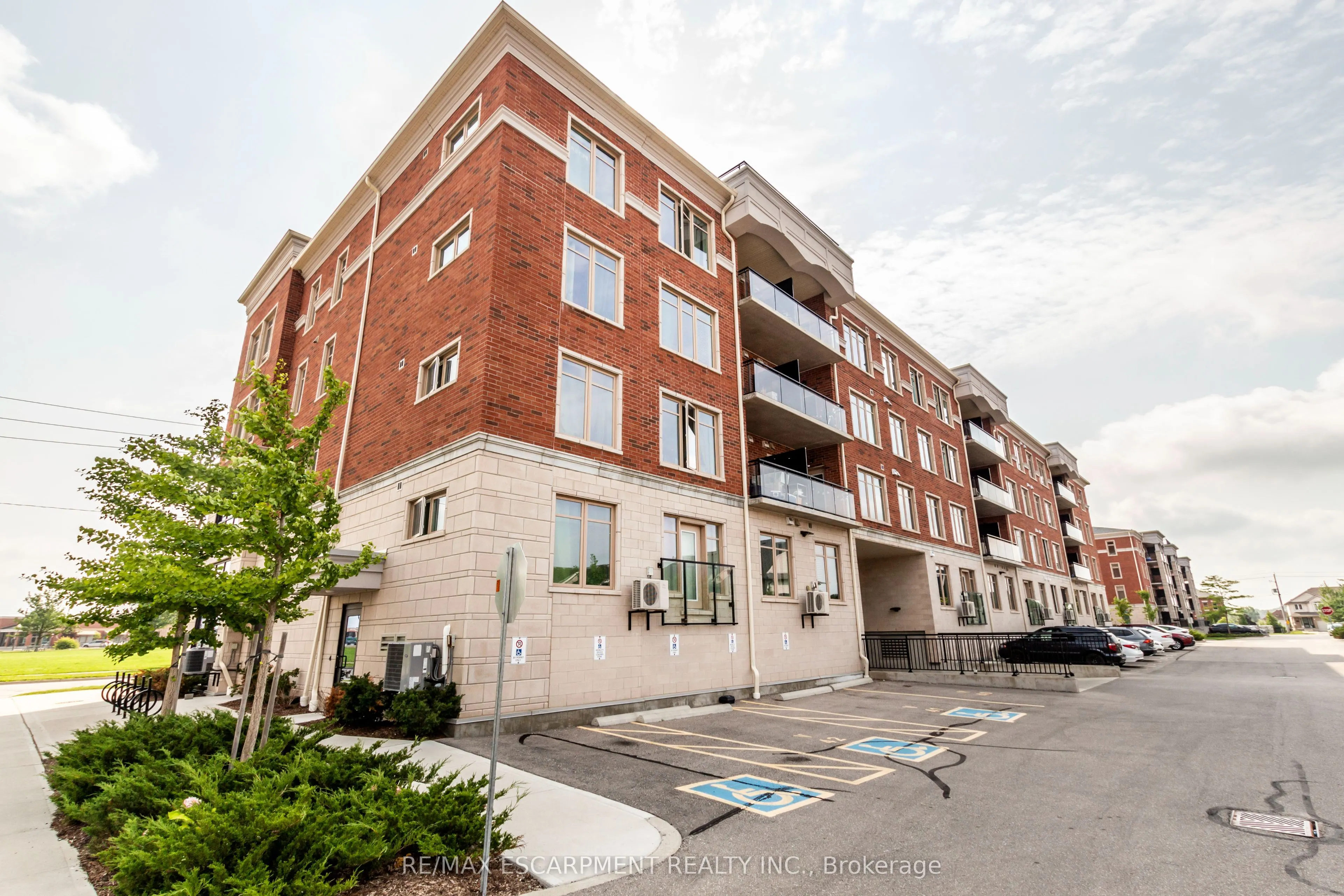 175 Commonwealth Street #306