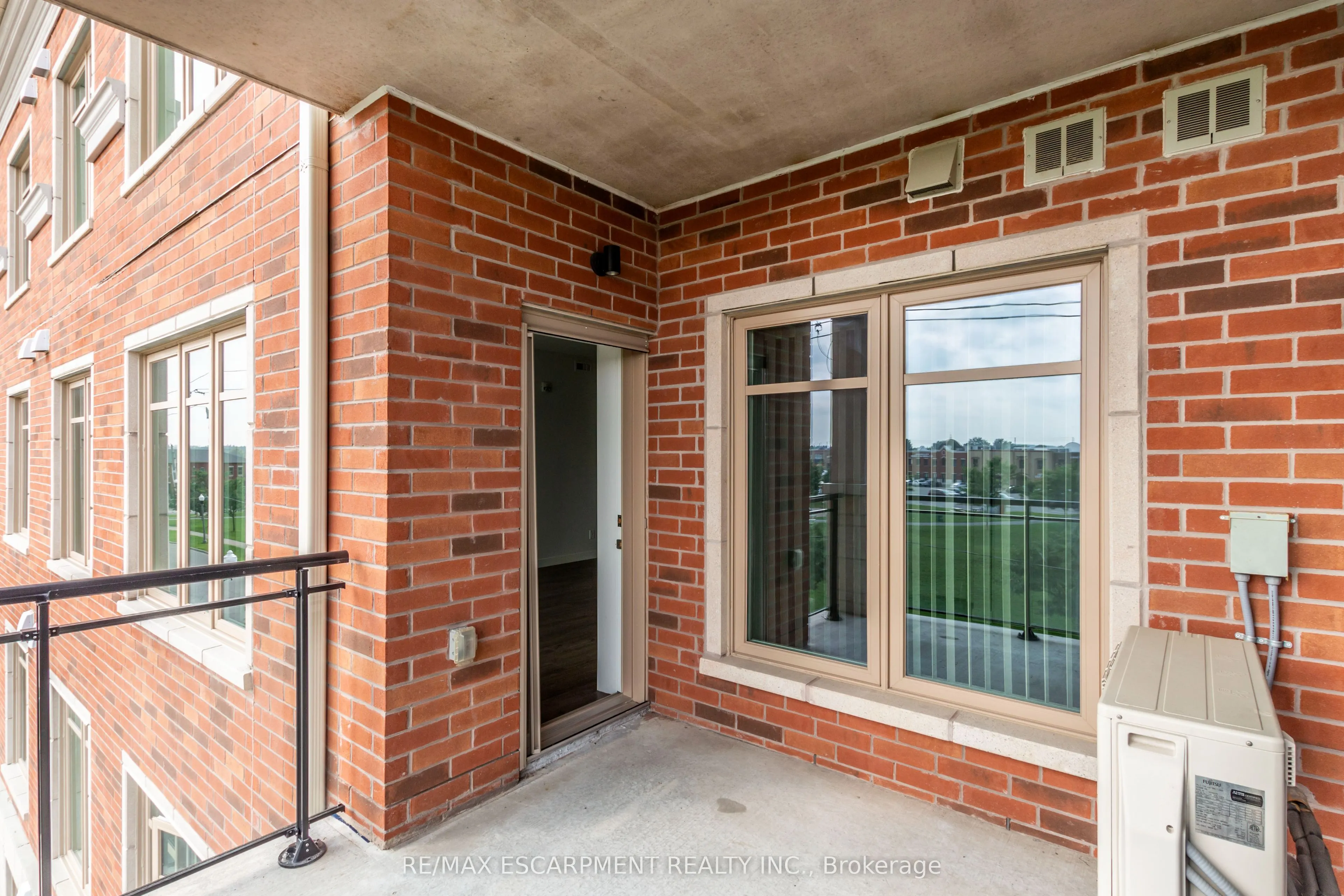 175 Commonwealth Street #306