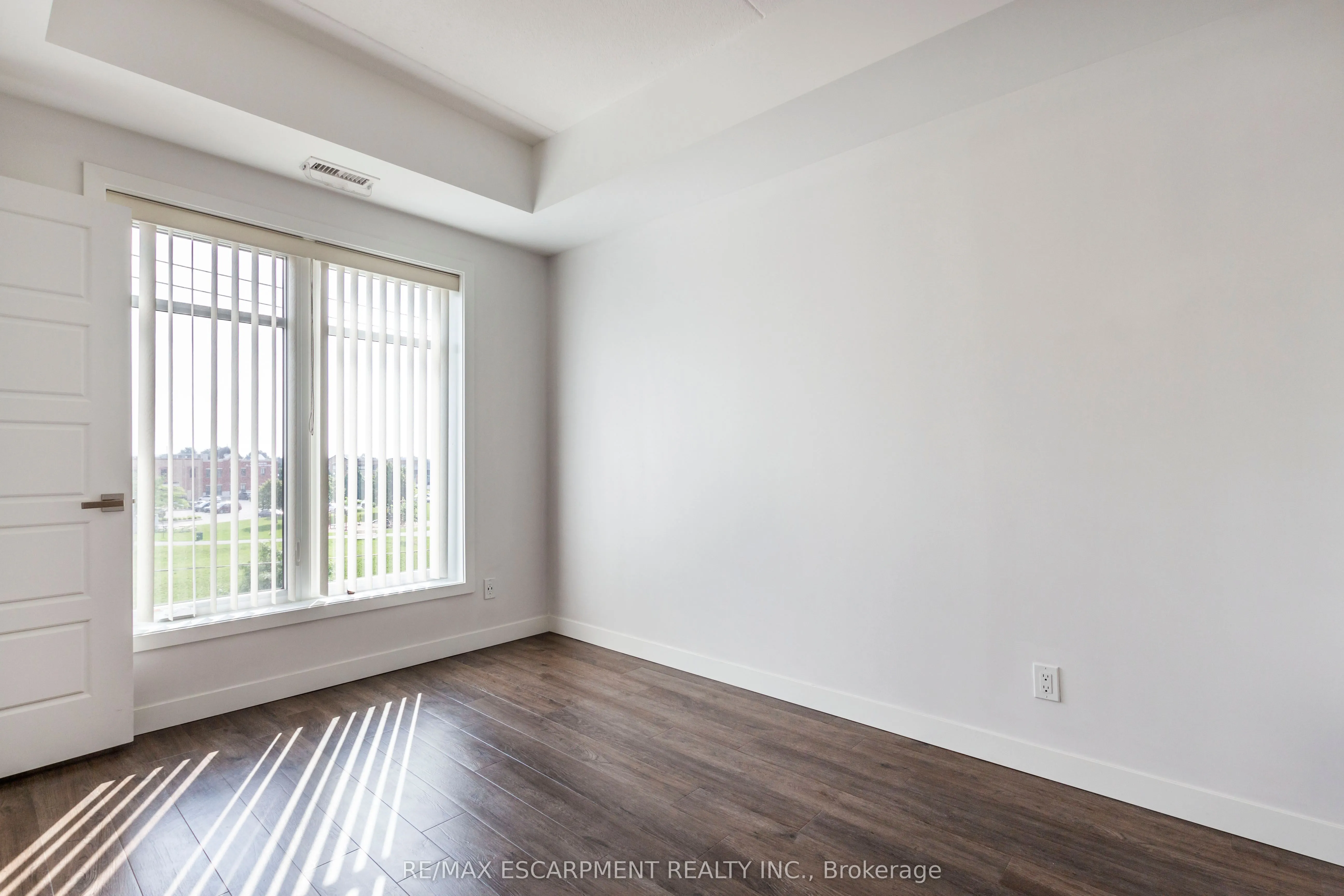 175 Commonwealth Street #306