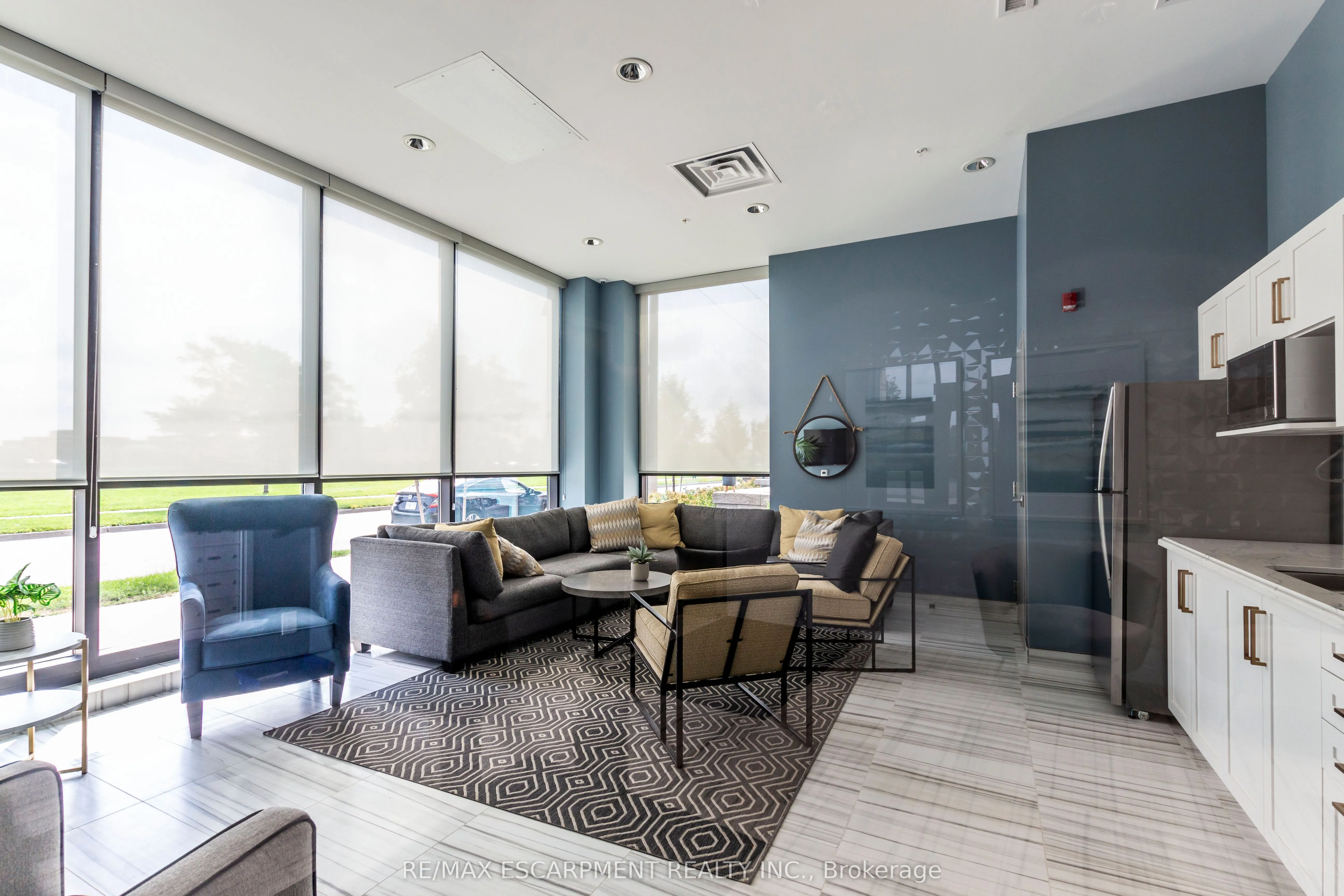 175 Commonwealth Street #306