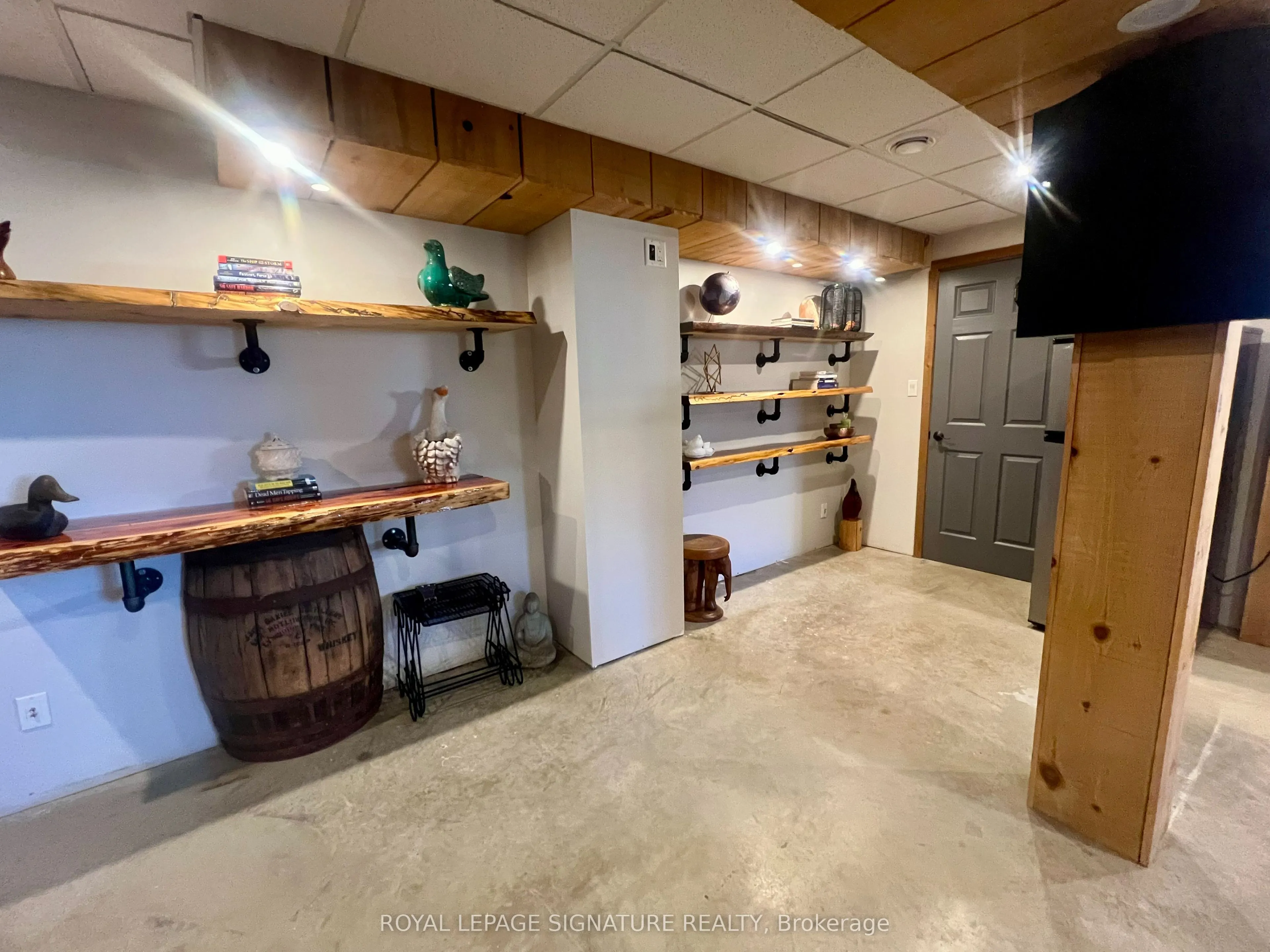 4 Concession Rd 8 E