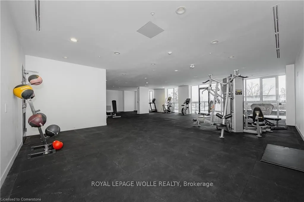 128 King Street N #1205