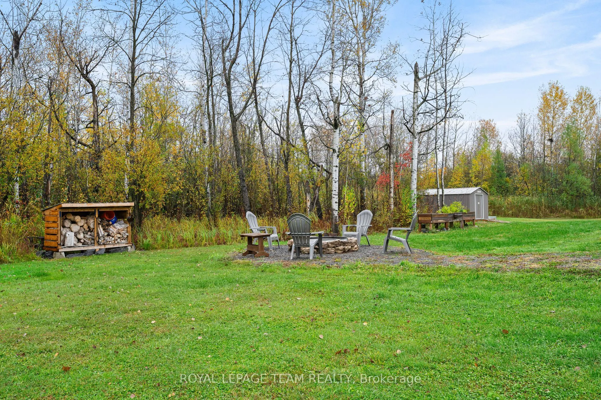 15 RIDEAU CROSSING Crescent