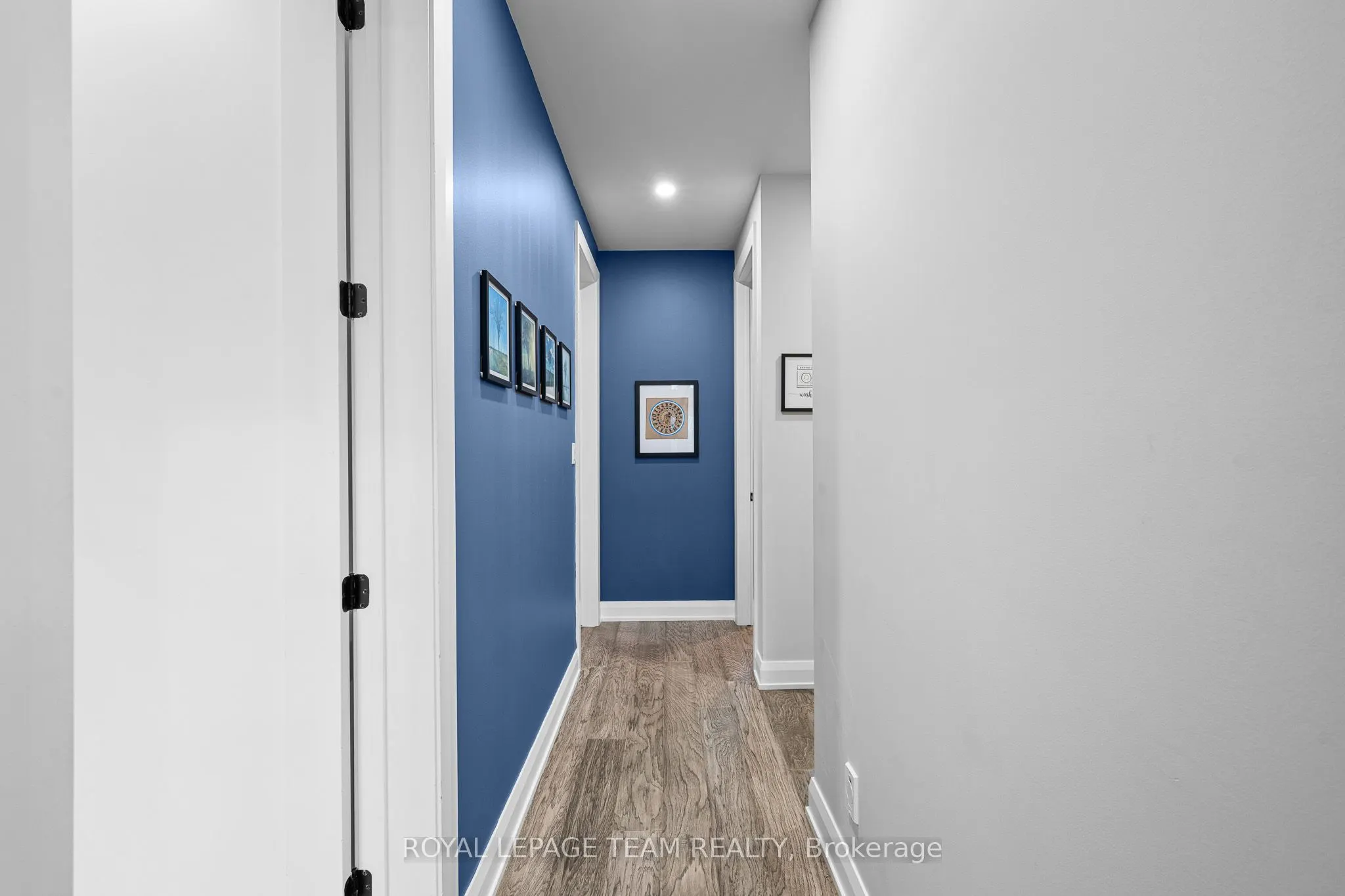 15 RIDEAU CROSSING Crescent