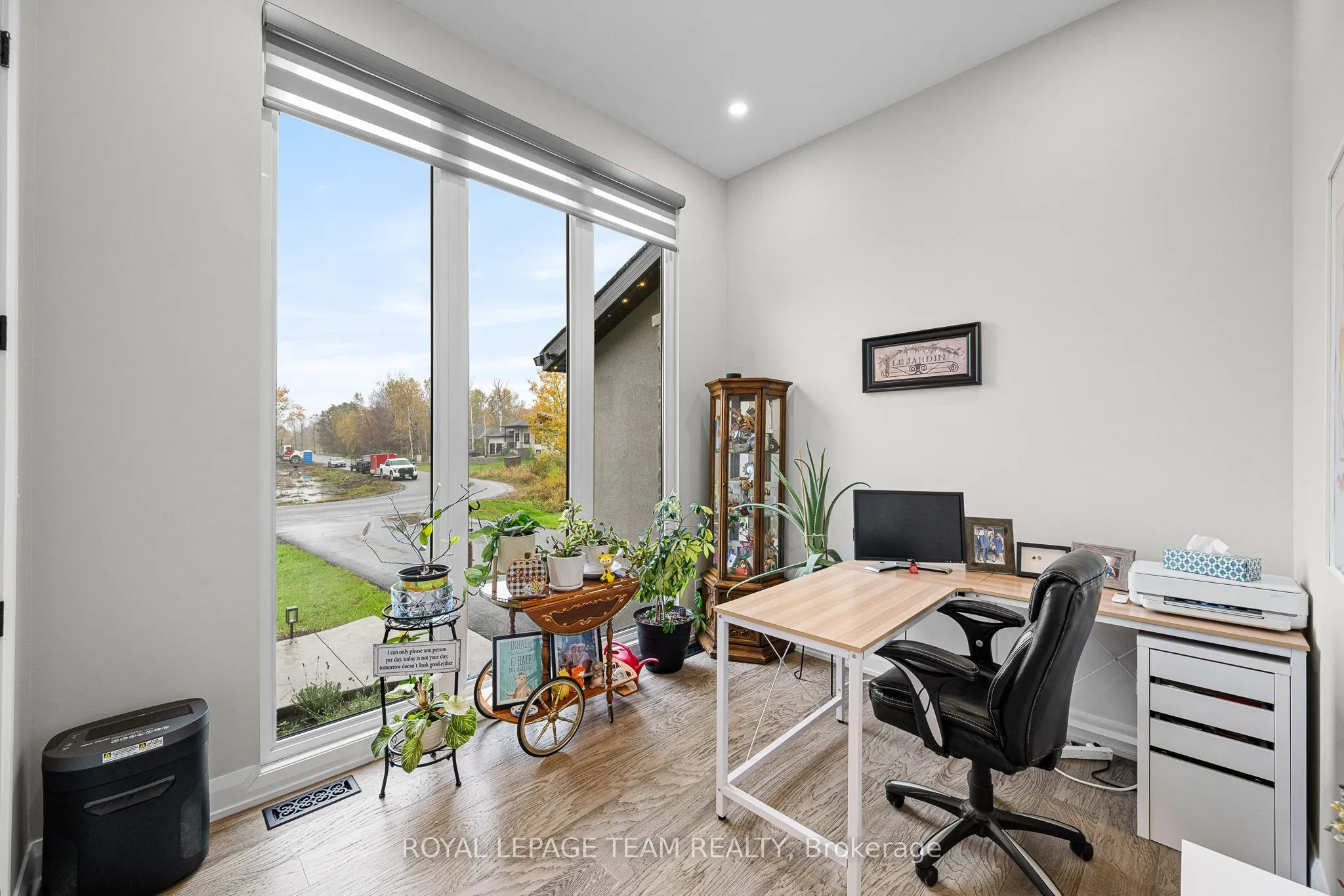 15 RIDEAU CROSSING Crescent