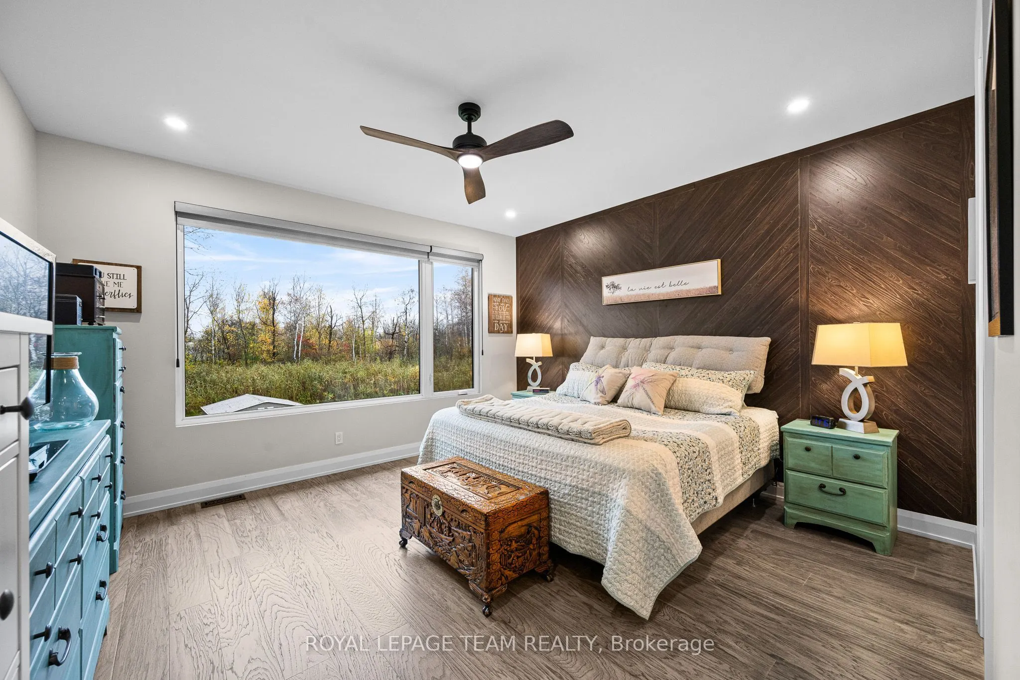 15 RIDEAU CROSSING Crescent