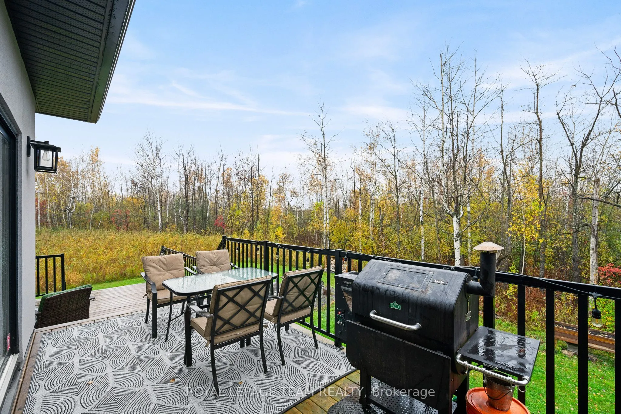 15 RIDEAU CROSSING Crescent