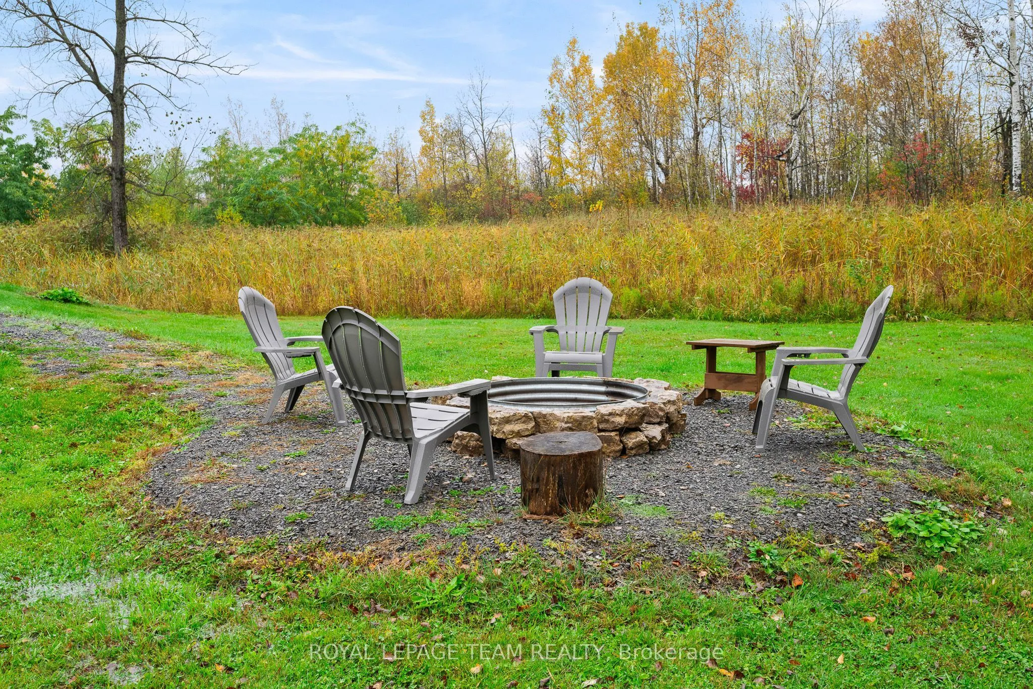 15 RIDEAU CROSSING Crescent