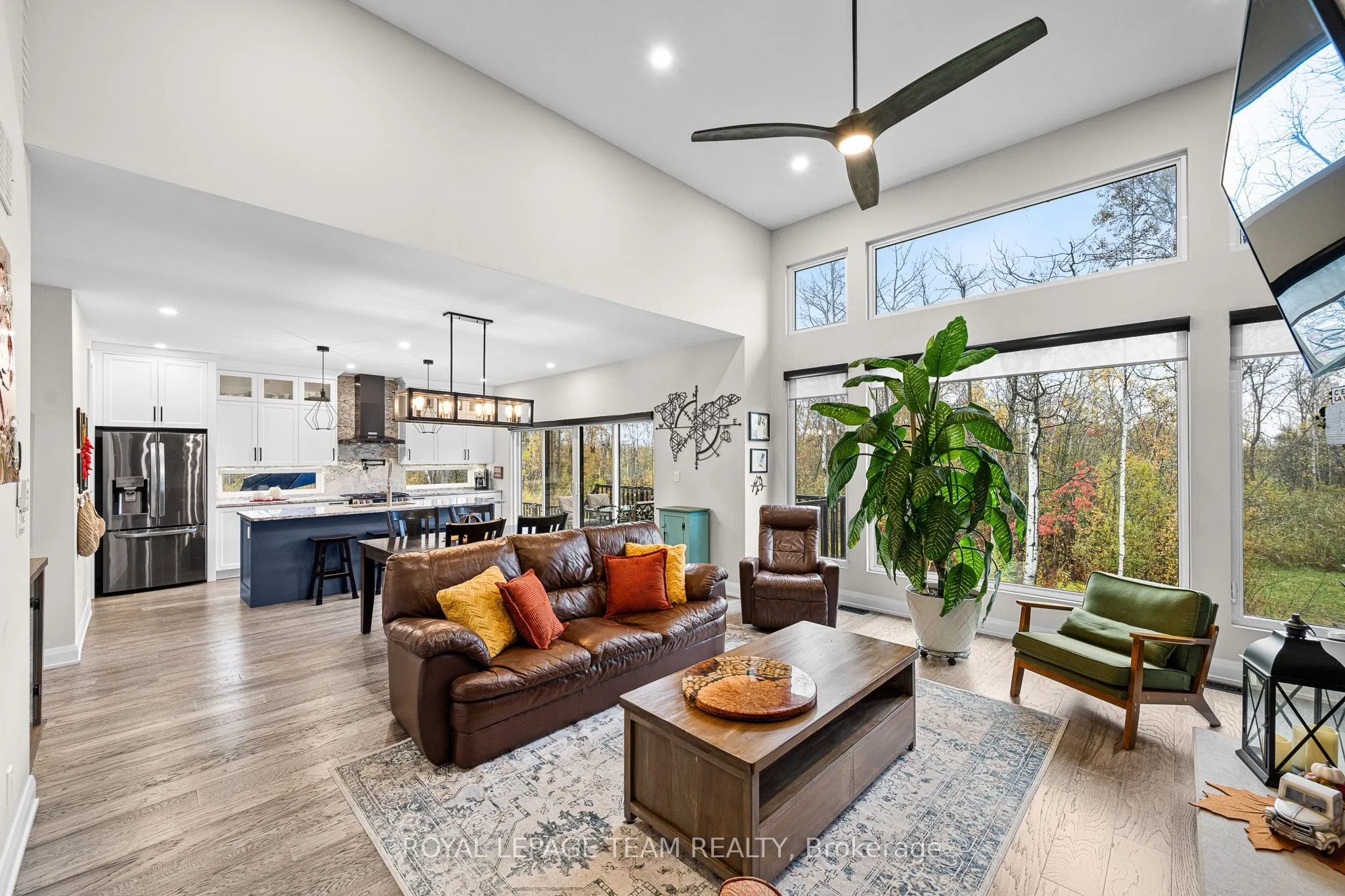 15 RIDEAU CROSSING Crescent