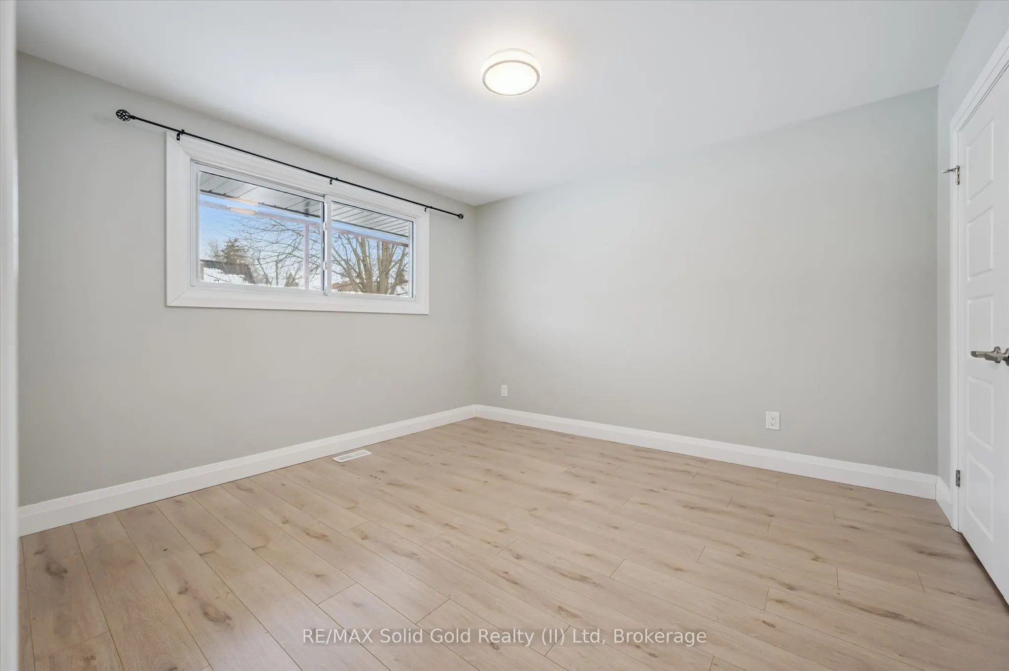 192 Glen Road #Upper