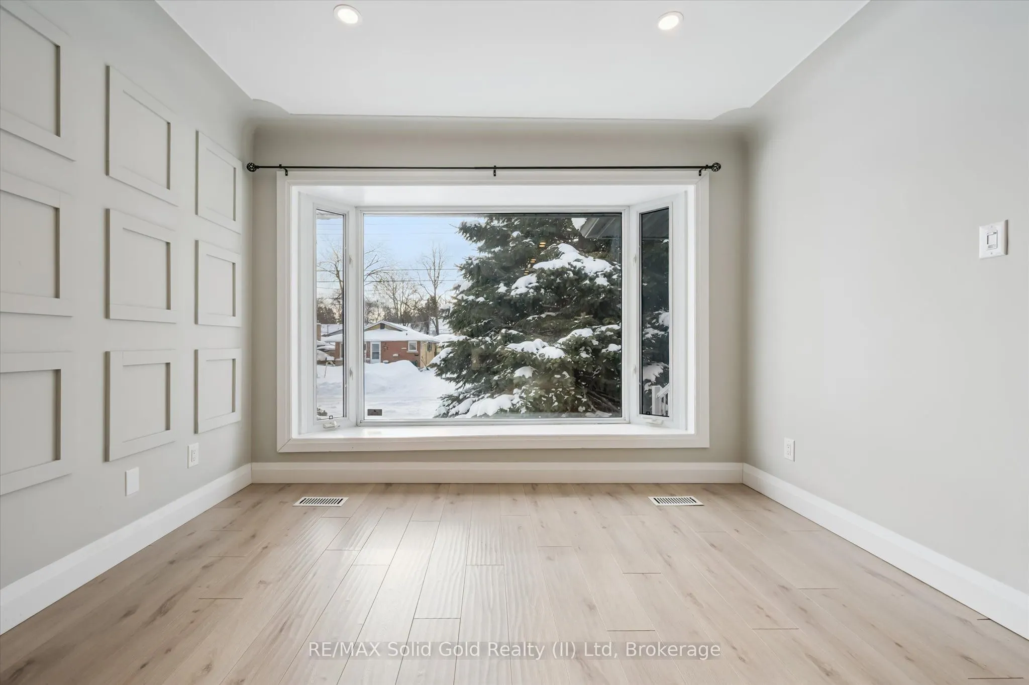 192 Glen Road #Upper