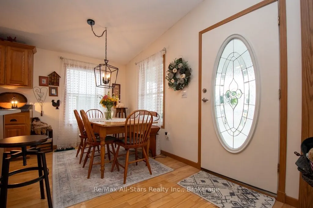 51 Creekside Circle