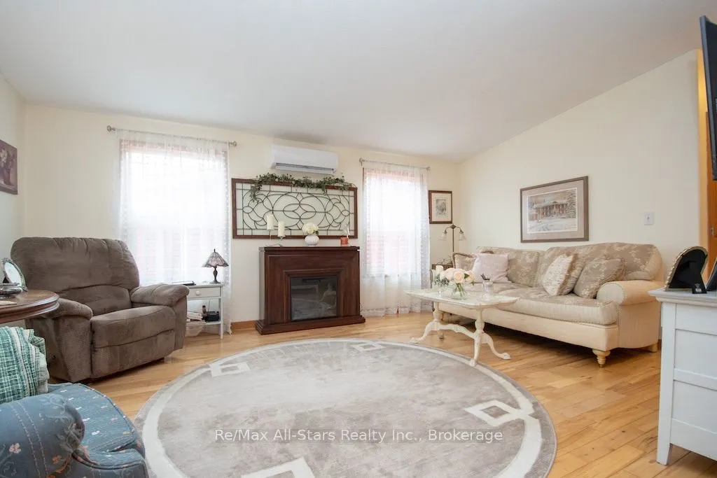 51 Creekside Circle