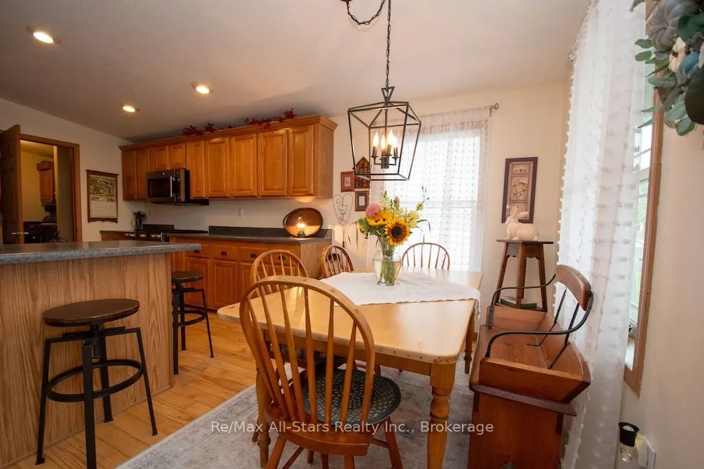 51 Creekside Circle