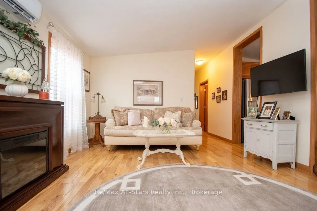 51 Creekside Circle