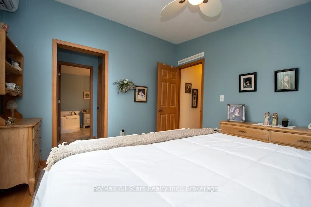 51 Creekside Circle
