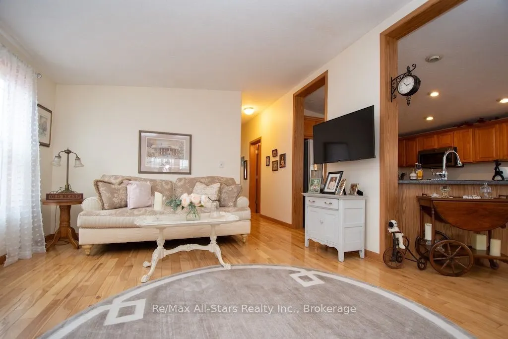 51 Creekside Circle