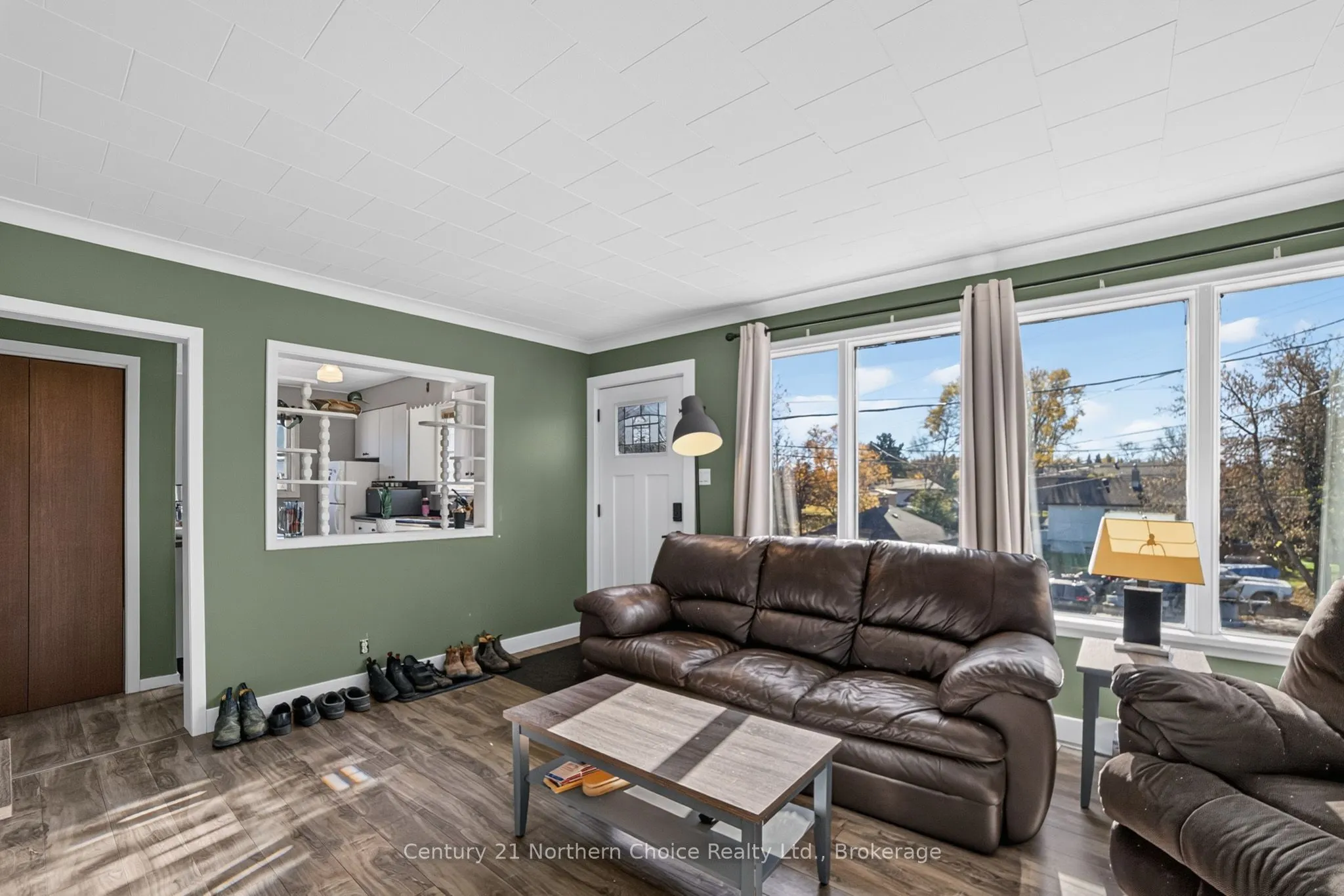 1038 1/2 Park Street