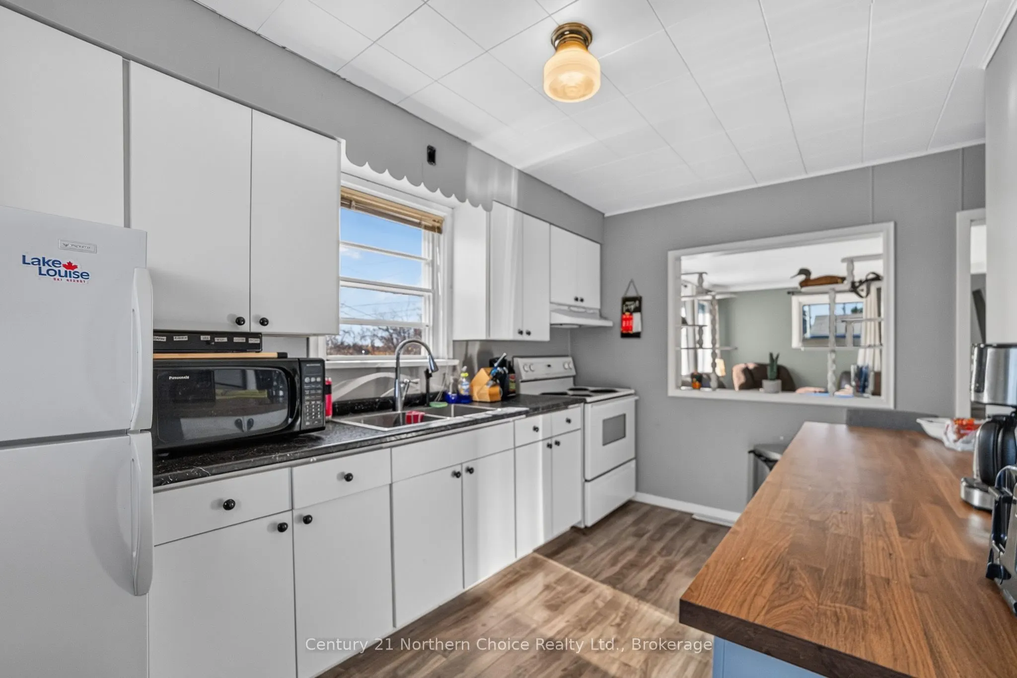1038 1/2 Park Street