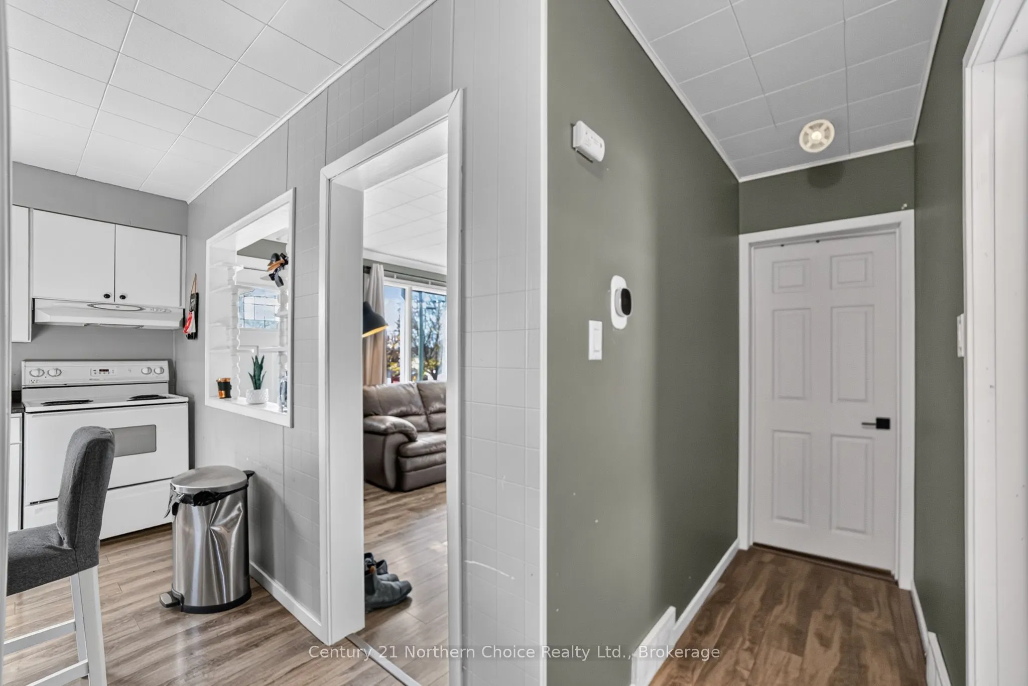 1038 1/2 Park Street