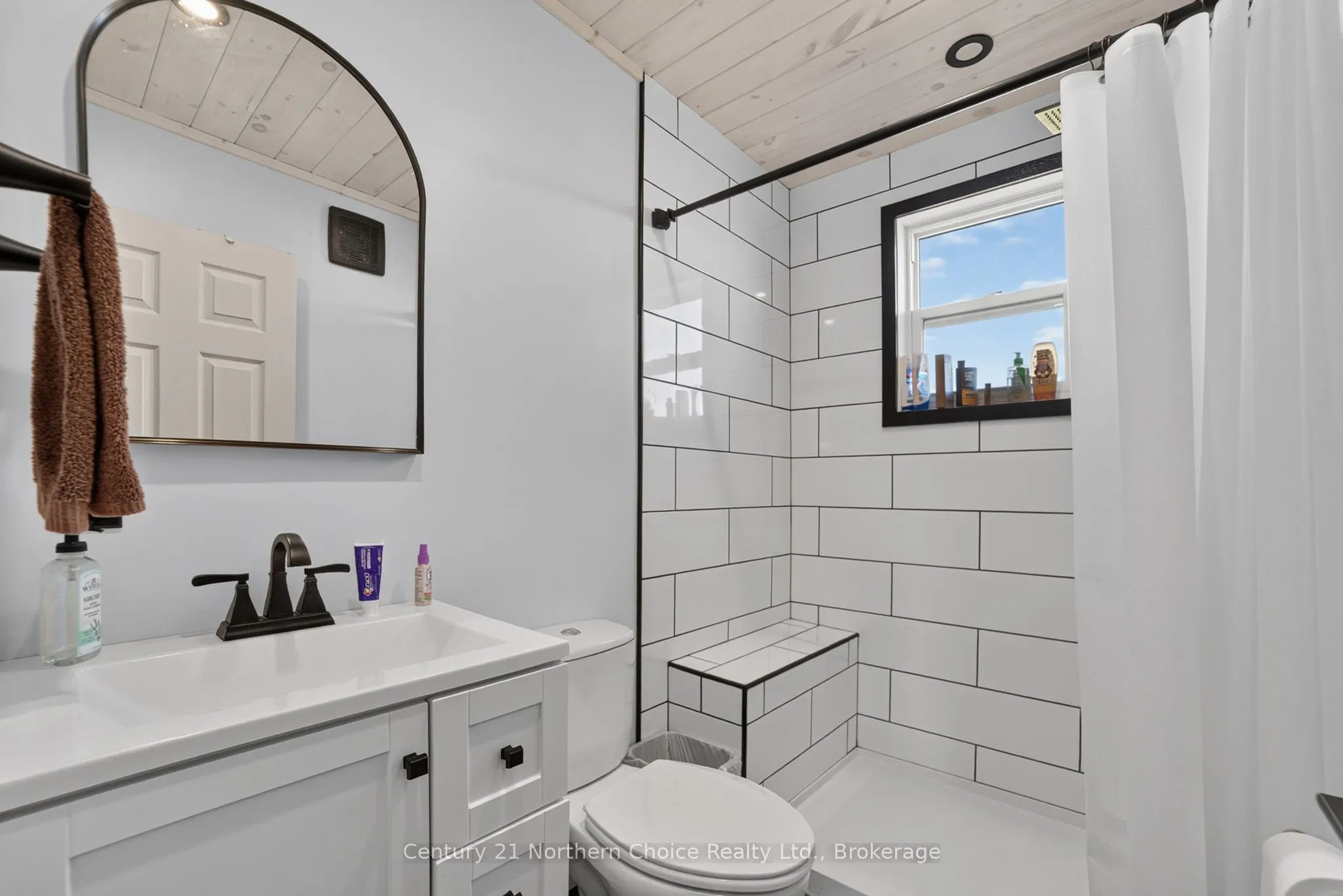 1038 1/2 Park Street