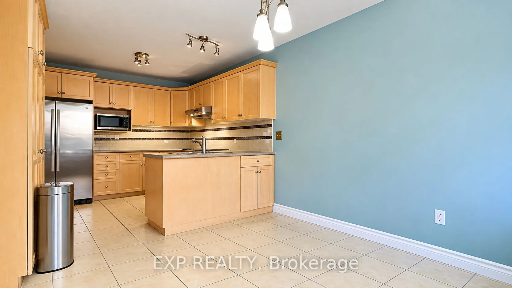 487 Brentcliffe Drive #Upper
