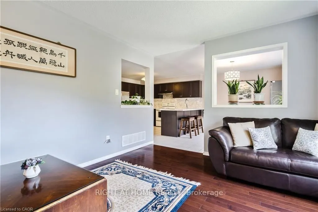 106 Moore Crescent