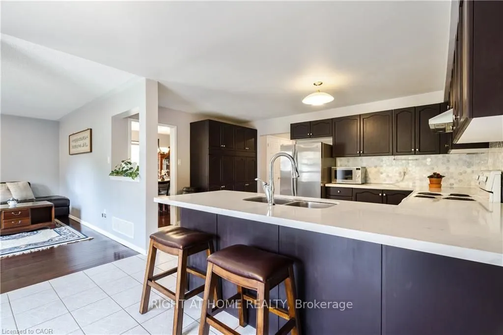 106 Moore Crescent