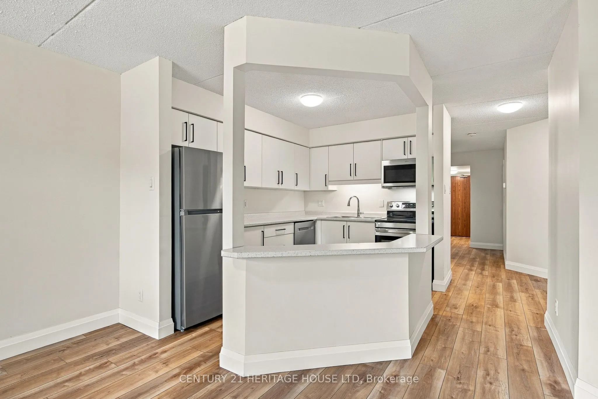 3085 Kingsway Drive #13