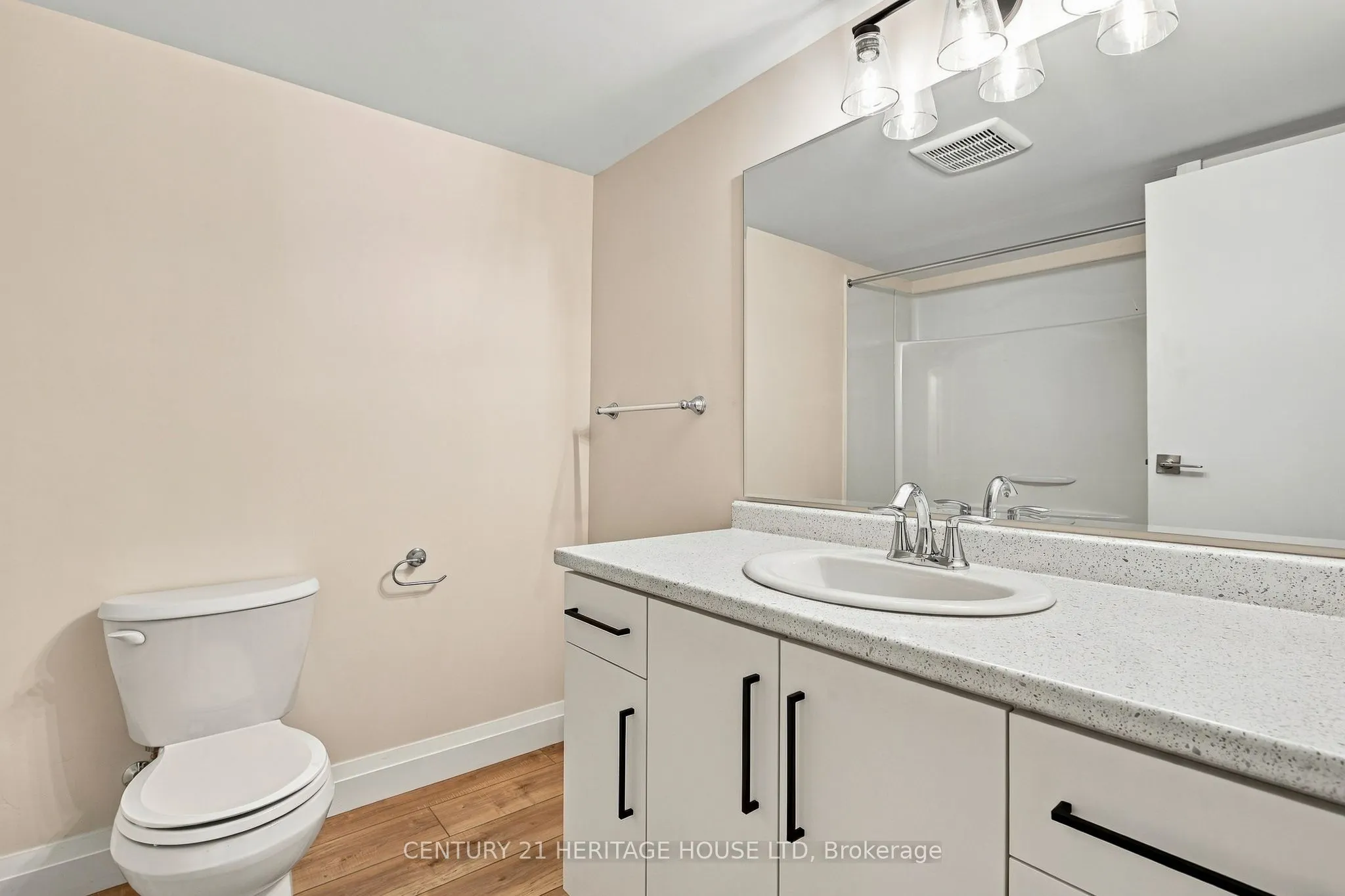 3085 Kingsway Drive #13