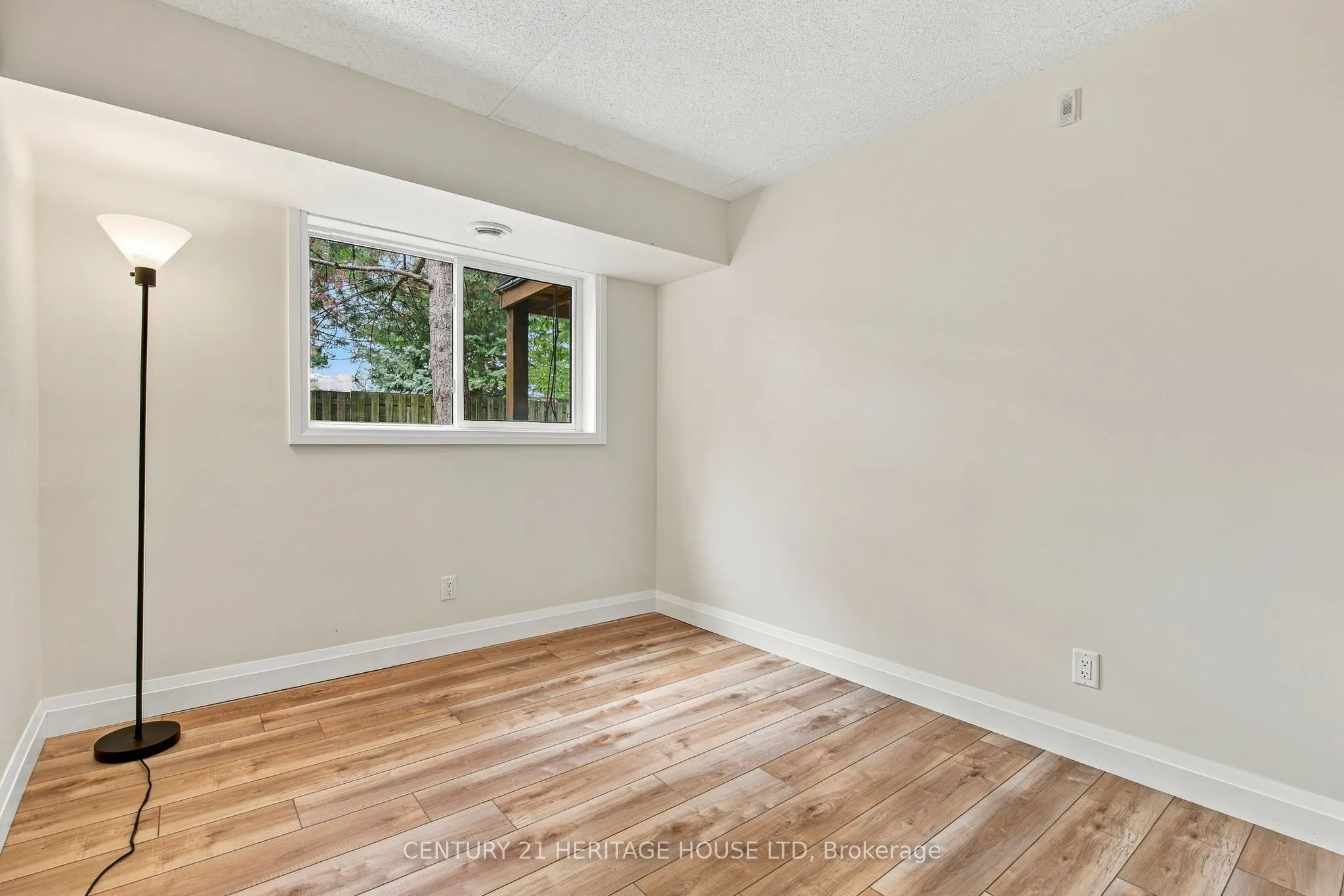 3085 Kingsway Drive #13