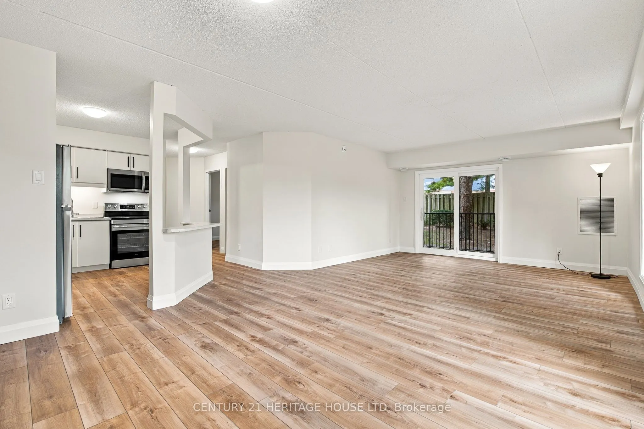 3085 Kingsway Drive #13