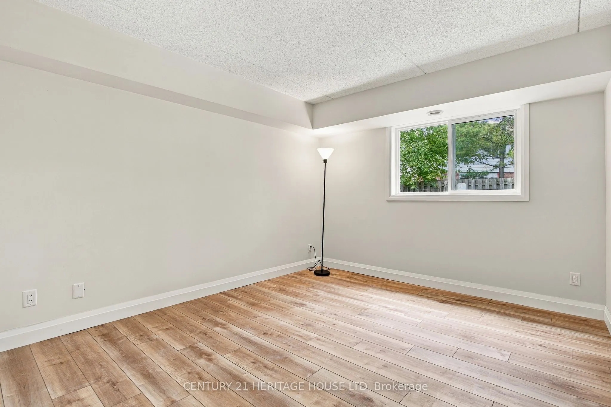 3085 Kingsway Drive #13