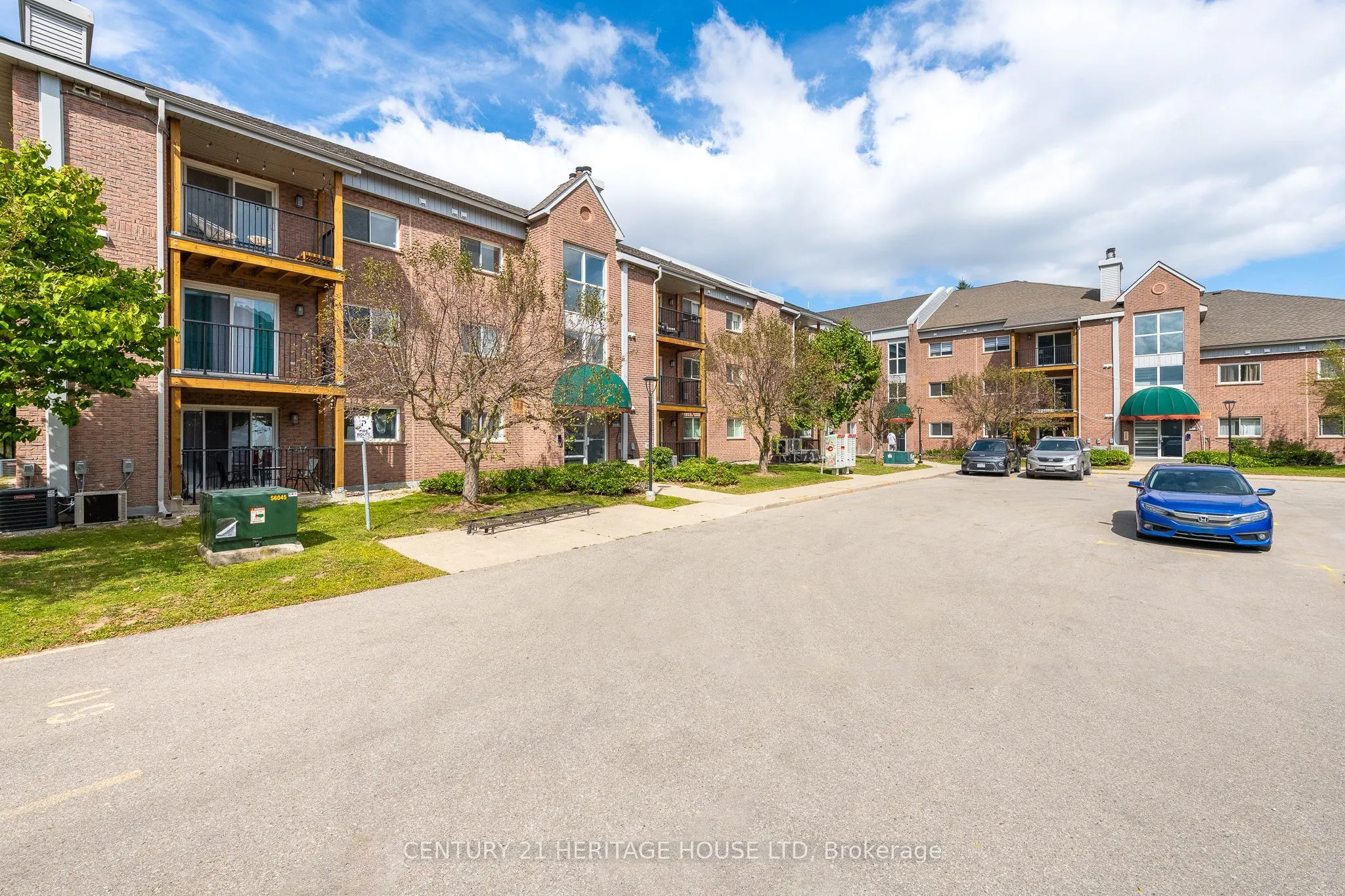 3085 Kingsway Drive #13