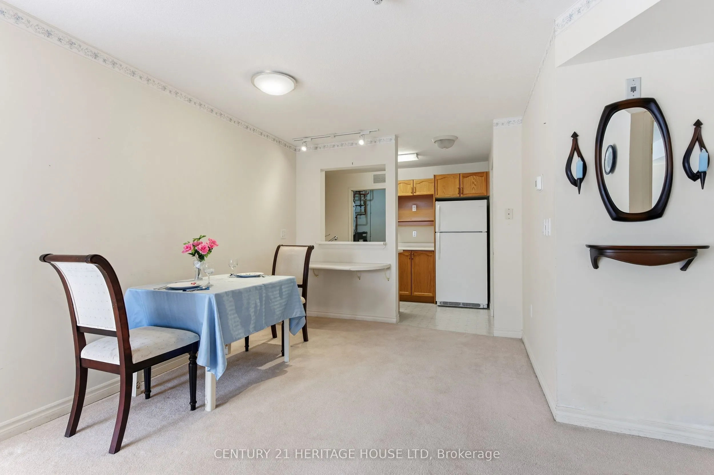 20 St George Street #407
