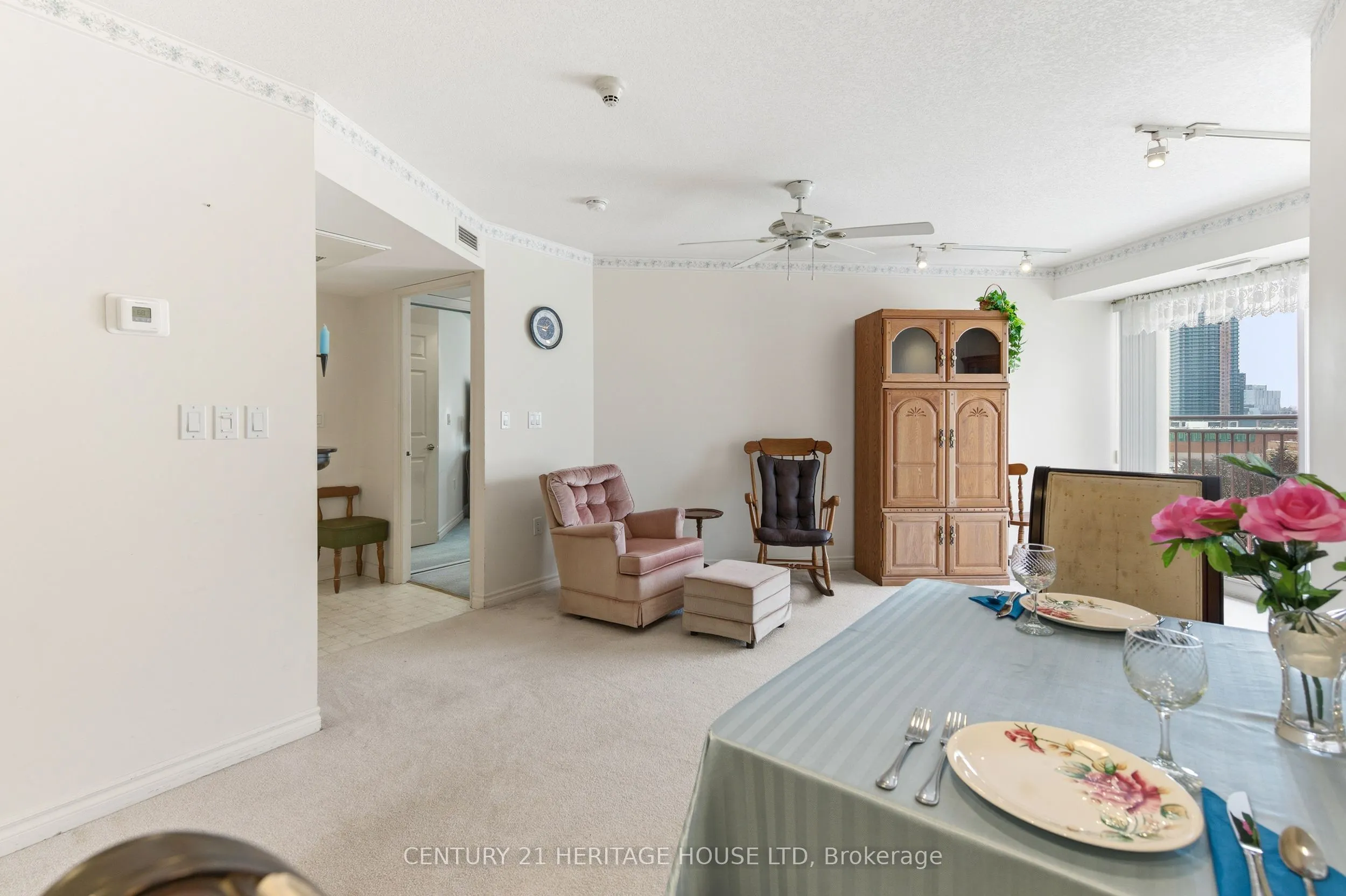 20 St George Street #407