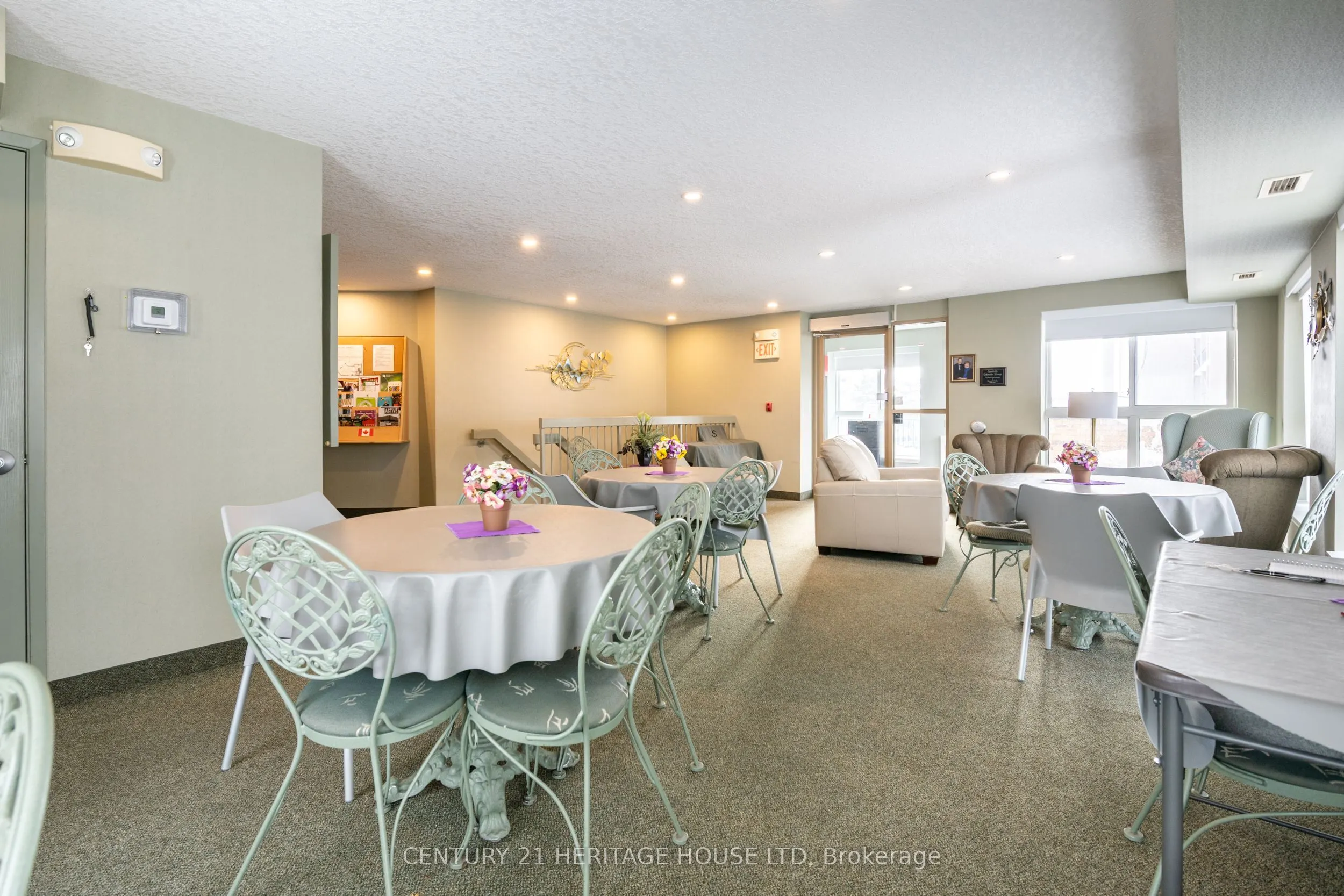 20 St George Street #407