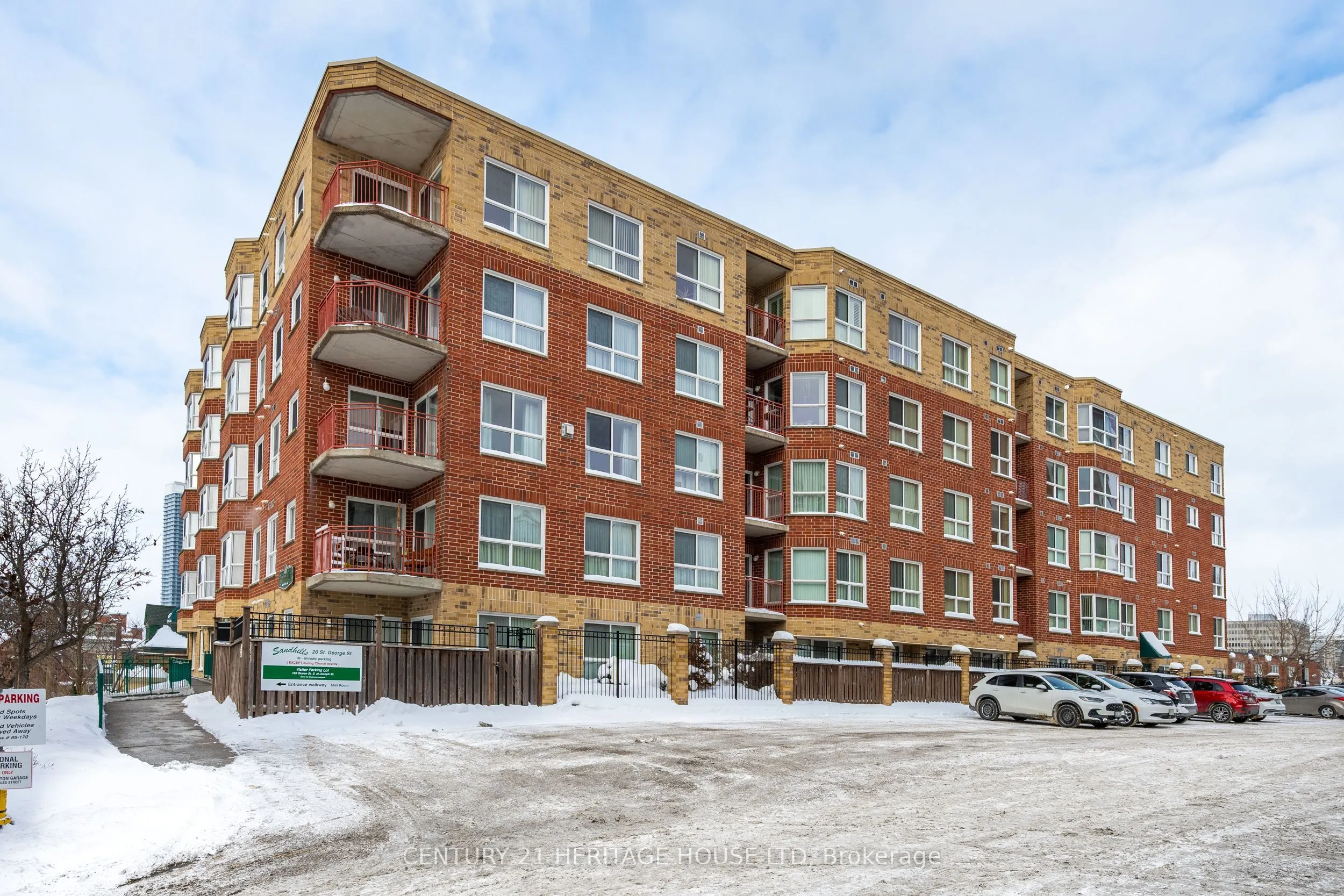 20 St George Street #407
