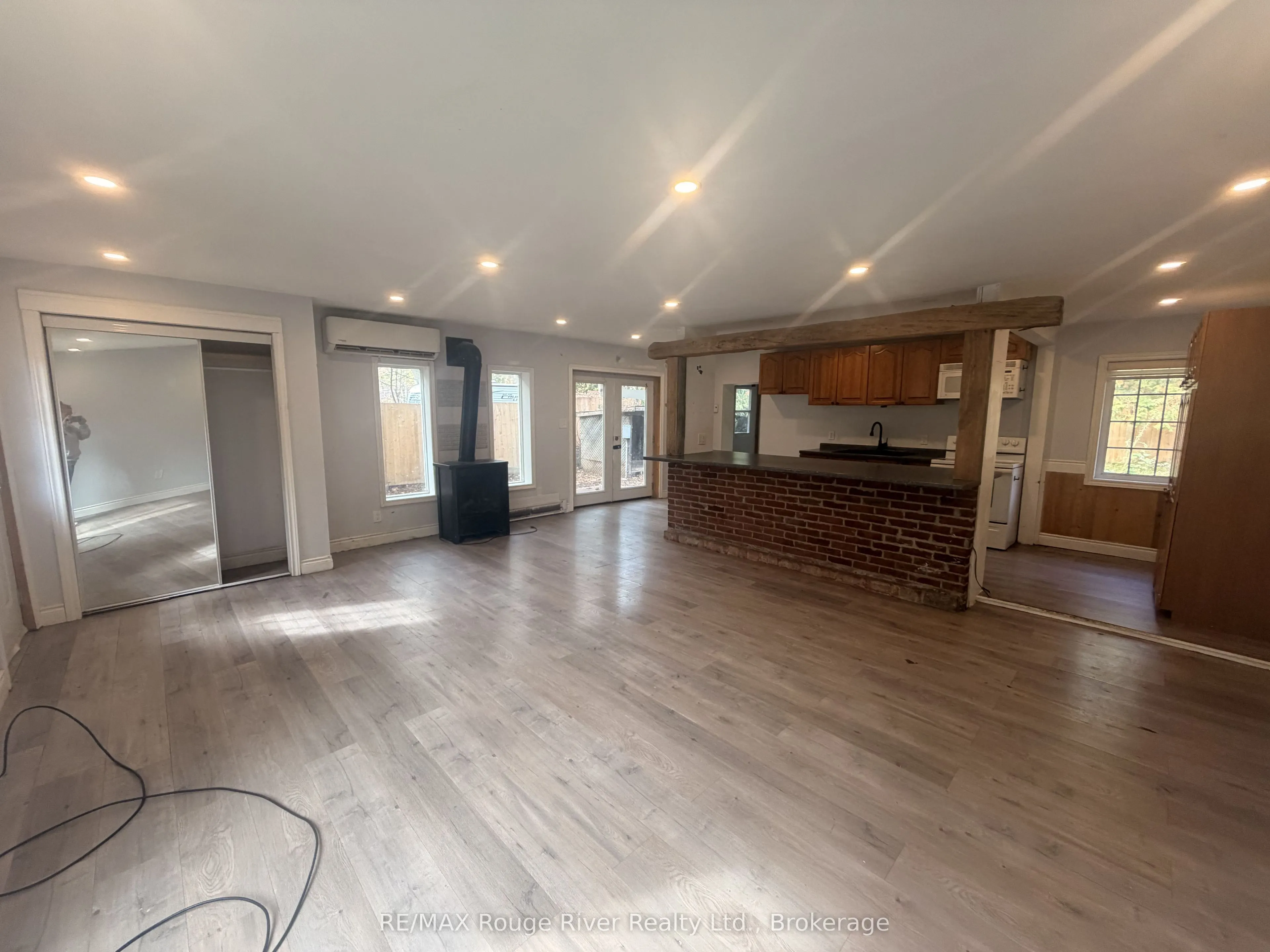 11 Edgewood Drive