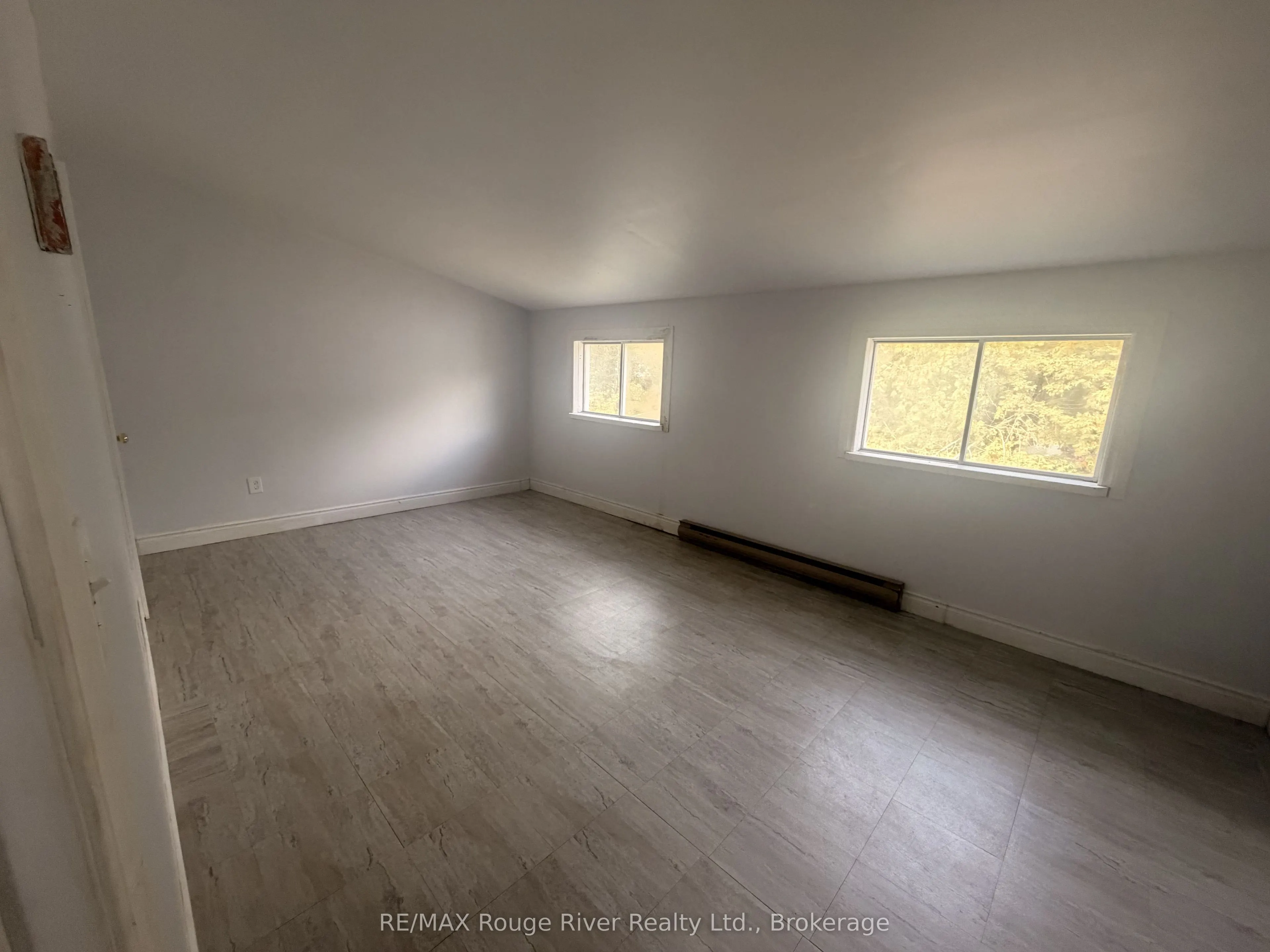 11 Edgewood Drive